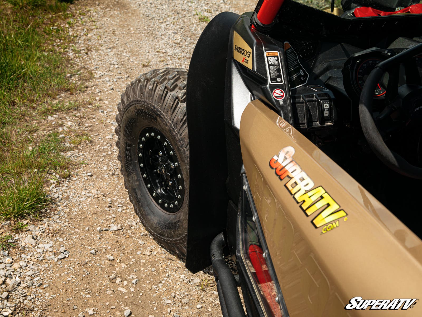 https://media.superatv.com/media/catalog/product/c/a/cam-am_x3_fender_flares_10.jpg