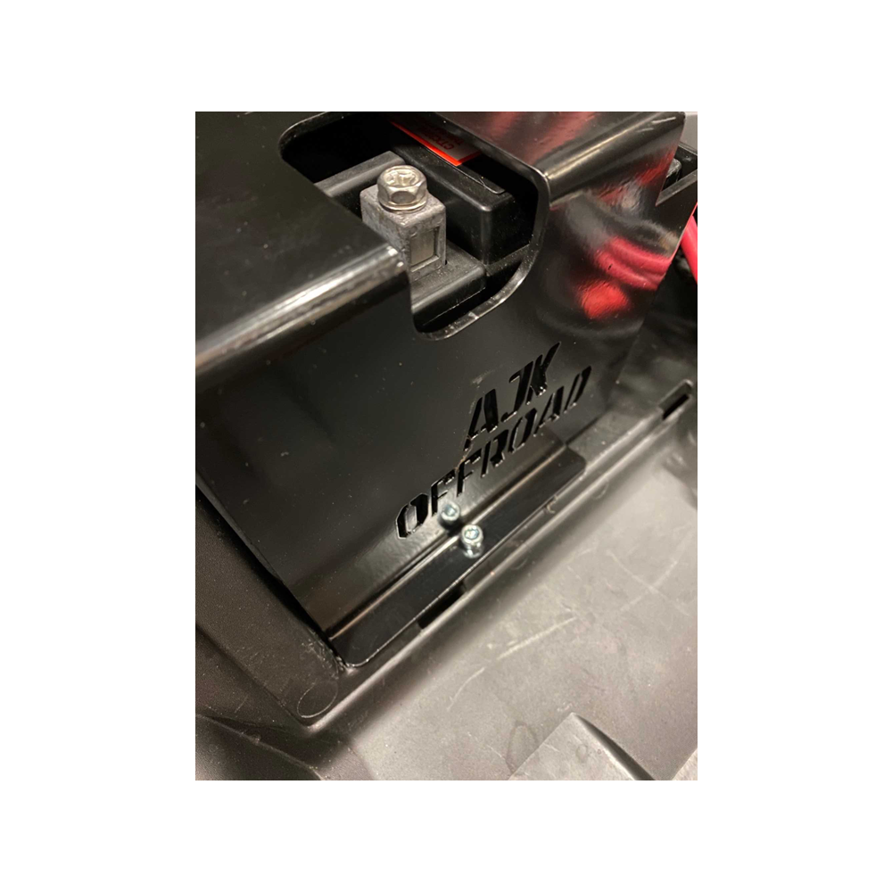 https://cdn.shopify.com/s/files/1/0682/5603/9143/products/can-am-battery-box4.png?v=1710121311