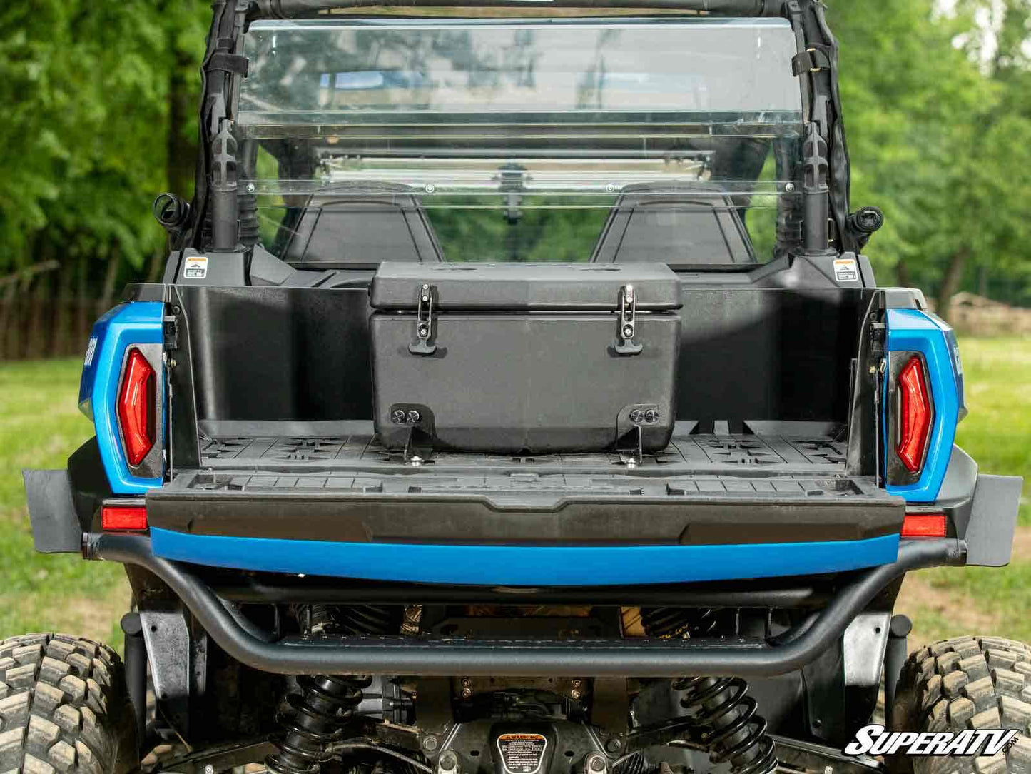 https://media.superatv.com/media/catalog/product/c/a/can-am-commander-rear-cargo-box_7.jpg