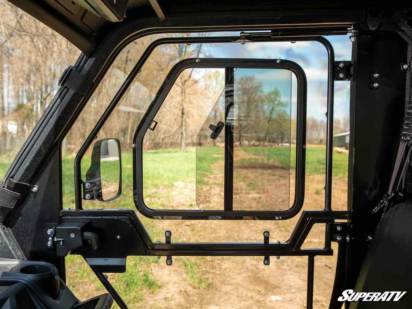 https://media.superatv.com/media/catalog/product/c/a/can-am-defender-4-full-doors_6_1.jpg?optimize=high&fit=bounds&height=&width=3840