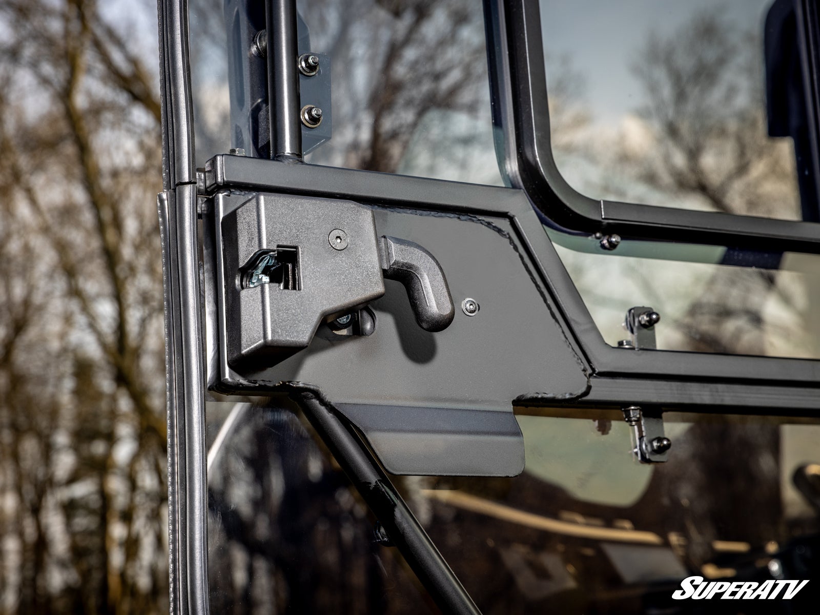 https://media.superatv.com/media/catalog/product/c/a/can-am-defender-4-hd11-full-doors_04.jpg?optimize=high&fit=bounds&height=&width=3840&quality=85&auto=webp&format=pjpg
