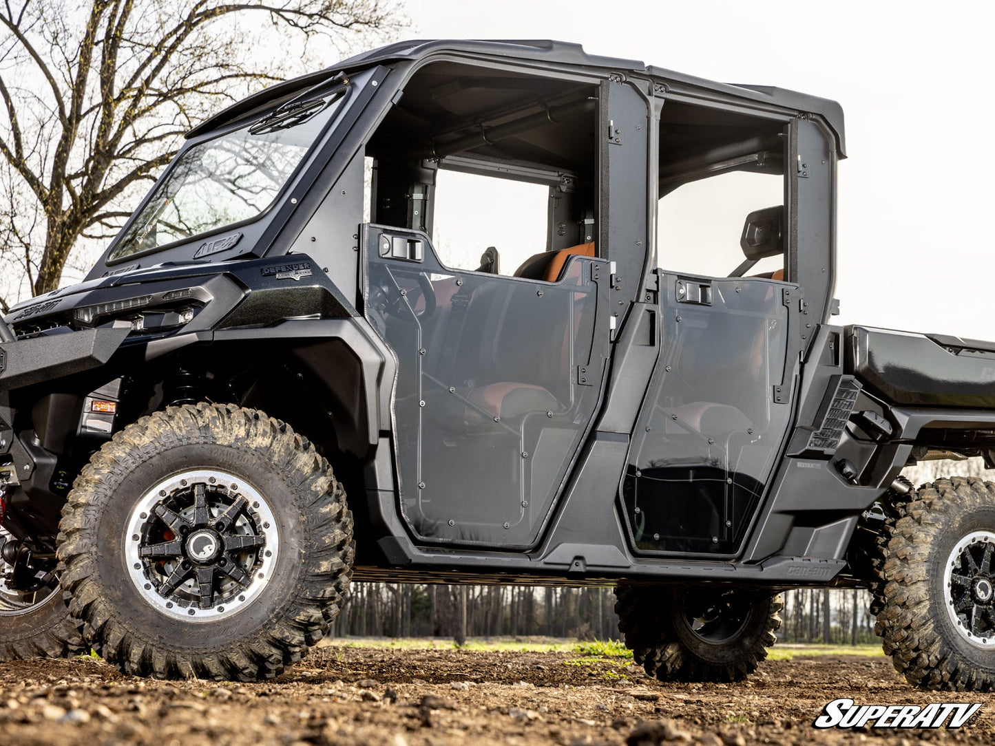 https://media.superatv.com/media/catalog/product/c/a/can-am-defender-4-hd11-full-doors_14.jpg?optimize=high&fit=bounds&height=&width=3840&quality=85&auto=webp&format=pjpg