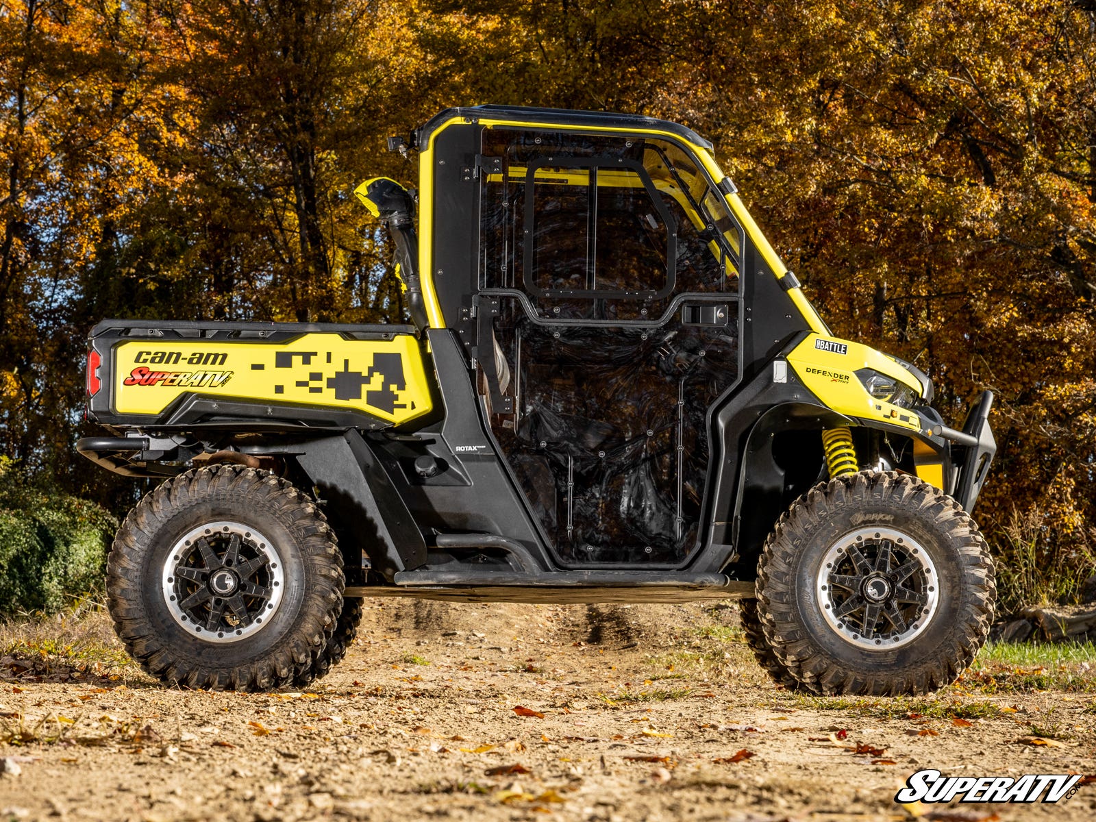 https://media.superatv.com/media/catalog/product/c/a/can-am-defender-flat-fender-flare_05.jpg