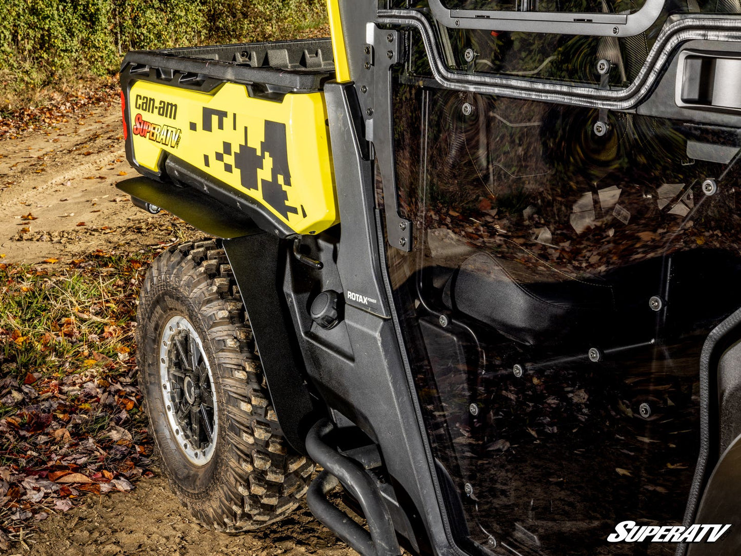 https://media.superatv.com/media/catalog/product/c/a/can-am-defender-flat-fender-flare_06.jpg