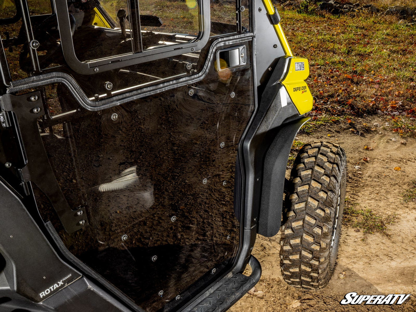 https://media.superatv.com/media/catalog/product/c/a/can-am-defender-flat-fender-flare_07.jpg