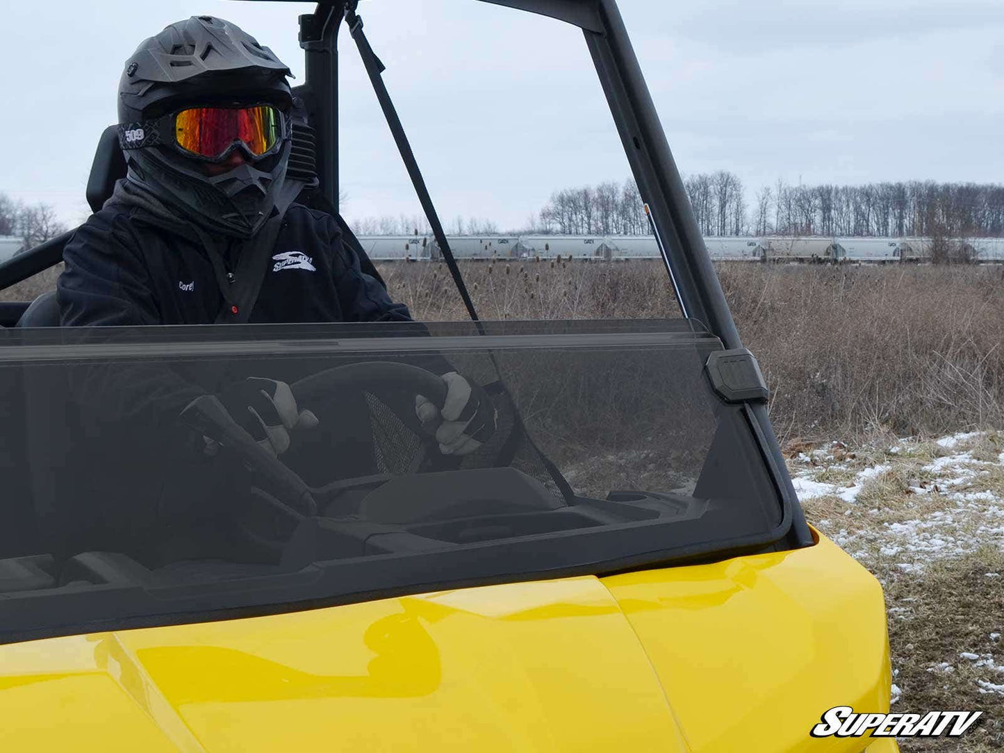 https://media.superatv.com/media/catalog/product/c/a/can-am-defender-half-windshield-06_2.jpg