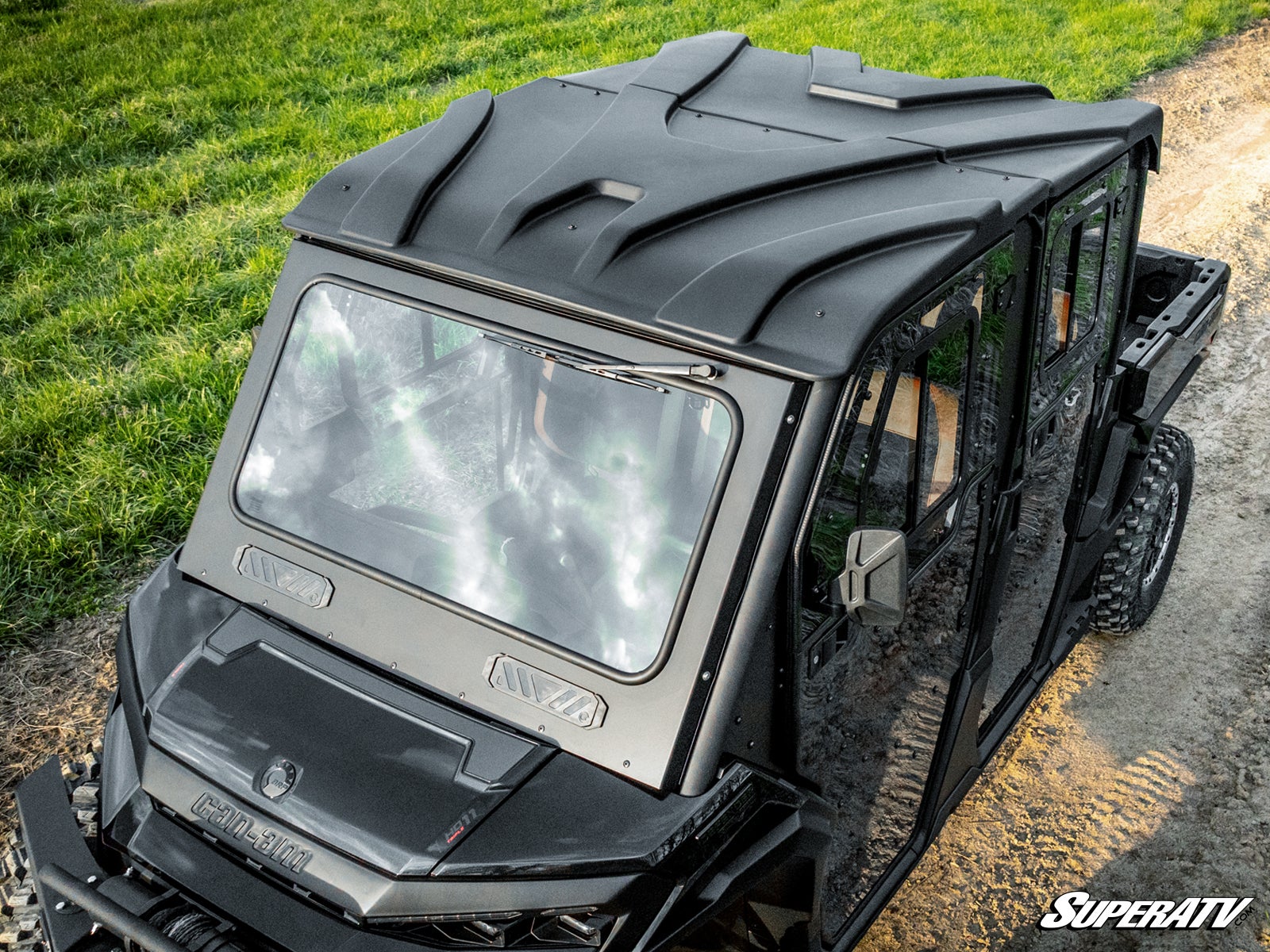 https://media.superatv.com/media/catalog/product/c/a/can-am-defender-hd11-max-roof-10.jpg?optimize=high&fit=bounds&height=&width=3840&quality=85&auto=webp&format=pjpg