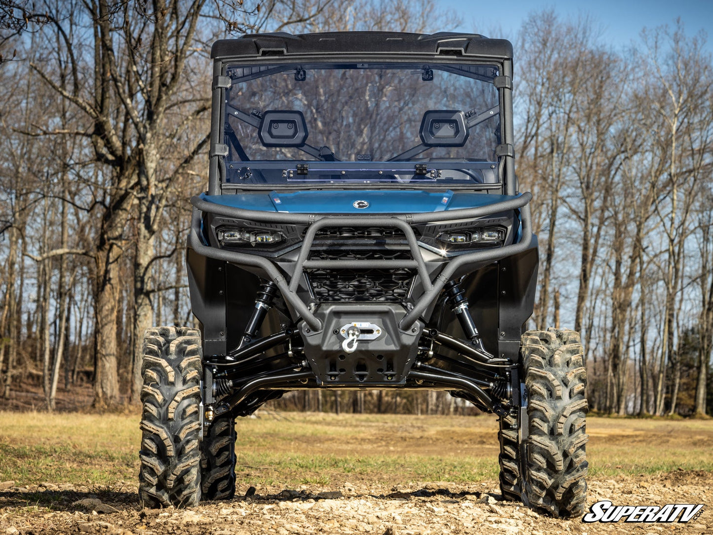 https://media.superatv.com/media/catalog/product/c/a/can-am-defender-hd11-tubed-front-bumper-guard_02.jpg?optimize=high&fit=bounds&height=&width=3840&quality=85&auto=webp&format=pjpg