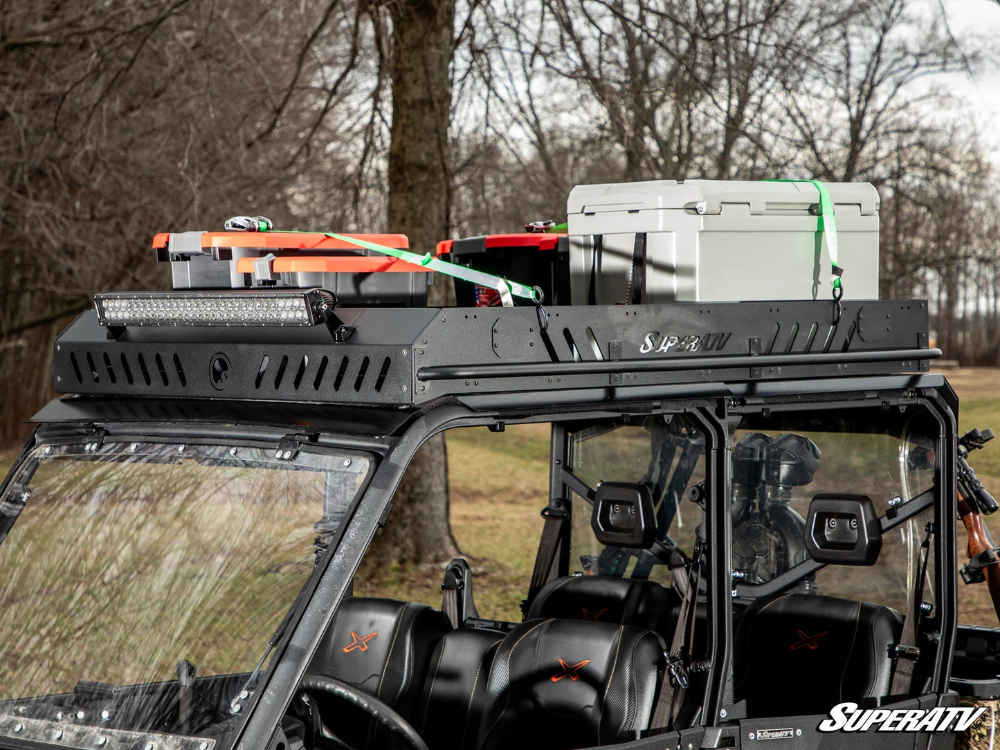 https://media.superatv.com/media/catalog/product/c/a/can-am-defender-max-extruded-aluminum-roof-rack_03_1_1.jpg?optimize=high&fit=bounds&height=&width=3840&quality=85&auto=webp&format=pjpg