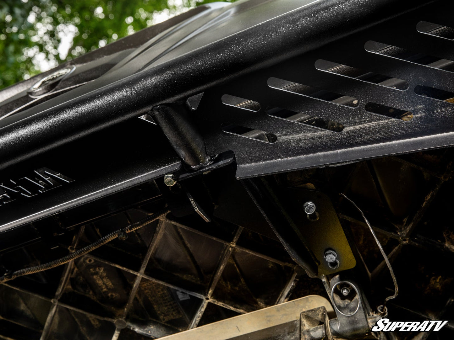 https://media.superatv.com/media/catalog/product/c/a/can-am-defender-rear-tube-bumber_05.jpg?optimize=high&fit=bounds&height=&width=3840&quality=85&auto=webp&format=pjpg
