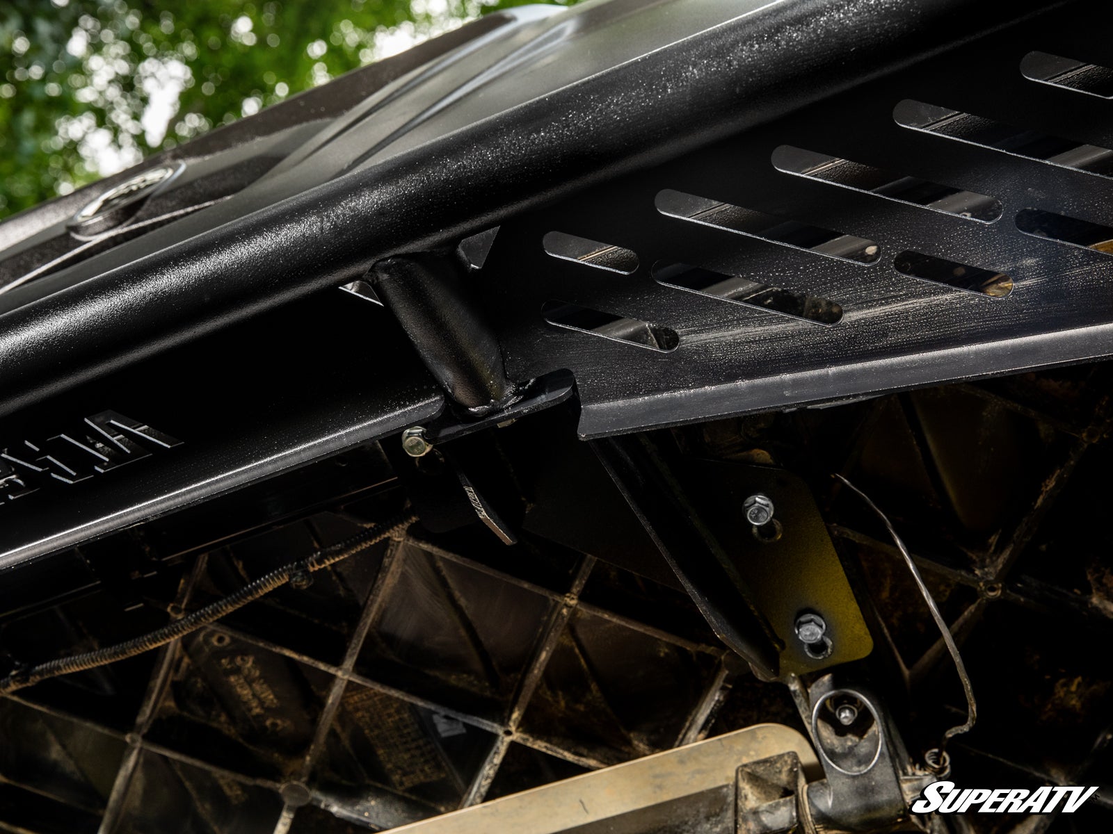 https://media.superatv.com/media/catalog/product/c/a/can-am-defender-rear-tube-bumber_05.jpg?optimize=high&fit=bounds&height=&width=3840&quality=85&auto=webp&format=pjpg
