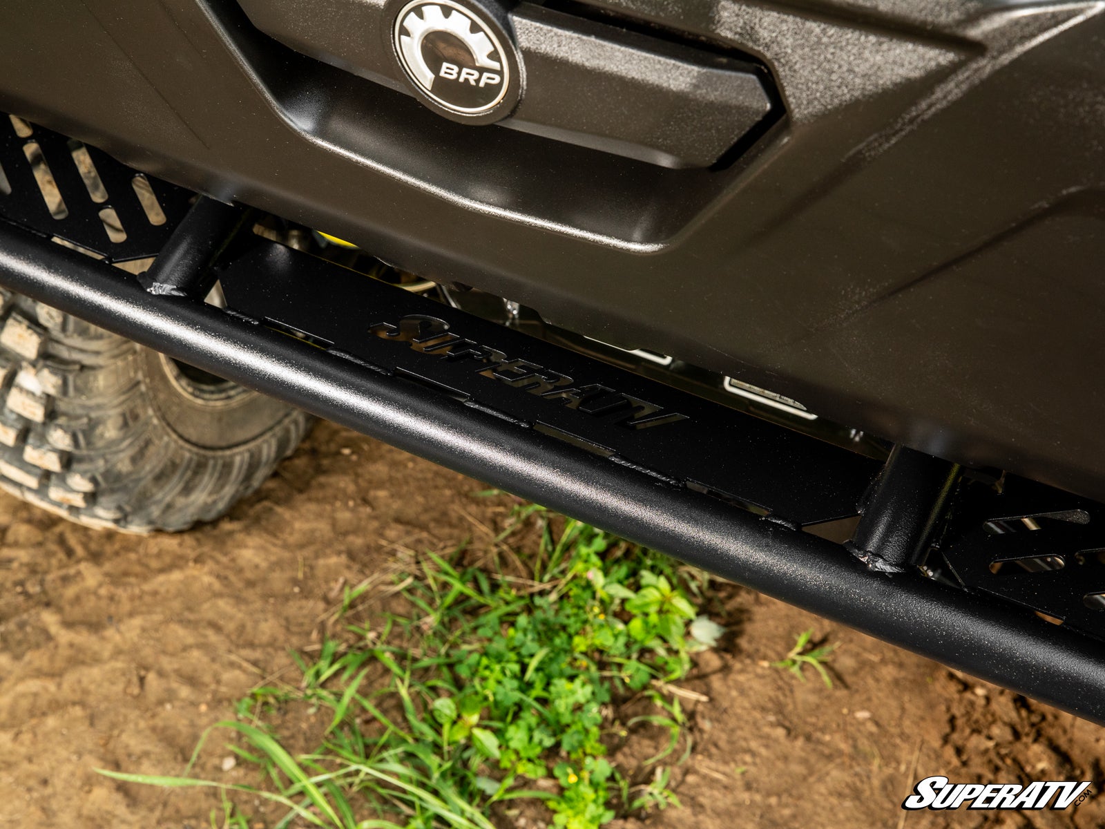 https://media.superatv.com/media/catalog/product/c/a/can-am-defender-rear-tube-bumber_06.jpg?optimize=high&fit=bounds&height=&width=3840&quality=85&auto=webp&format=pjpg