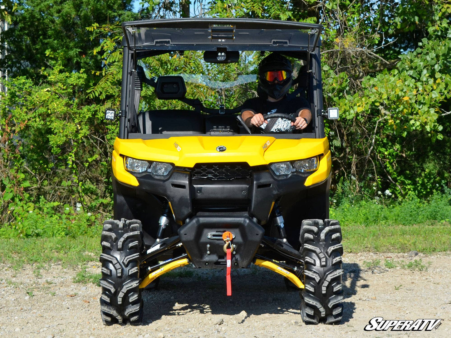 https://media.superatv.com/media/catalog/product/c/a/can-am-defender-scratch-resistant-flip-windshield-03.jpg