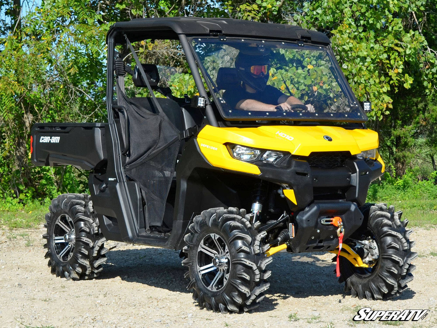 https://media.superatv.com/media/catalog/product/c/a/can-am-defender-scratch-resistant-flip-windshield-04.jpg