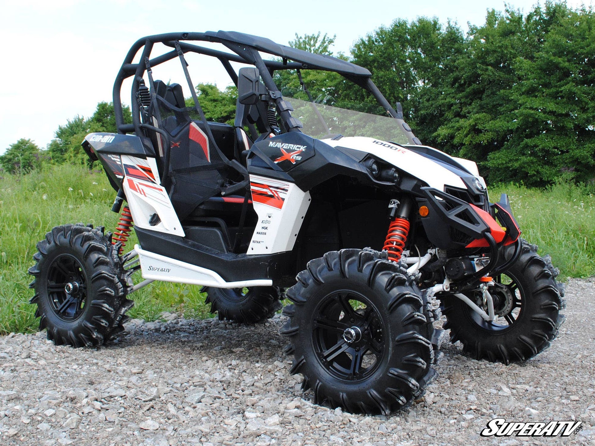 https://media.superatv.com/media/catalog/product/c/a/can-am-maverick-half-windshield-02.jpg