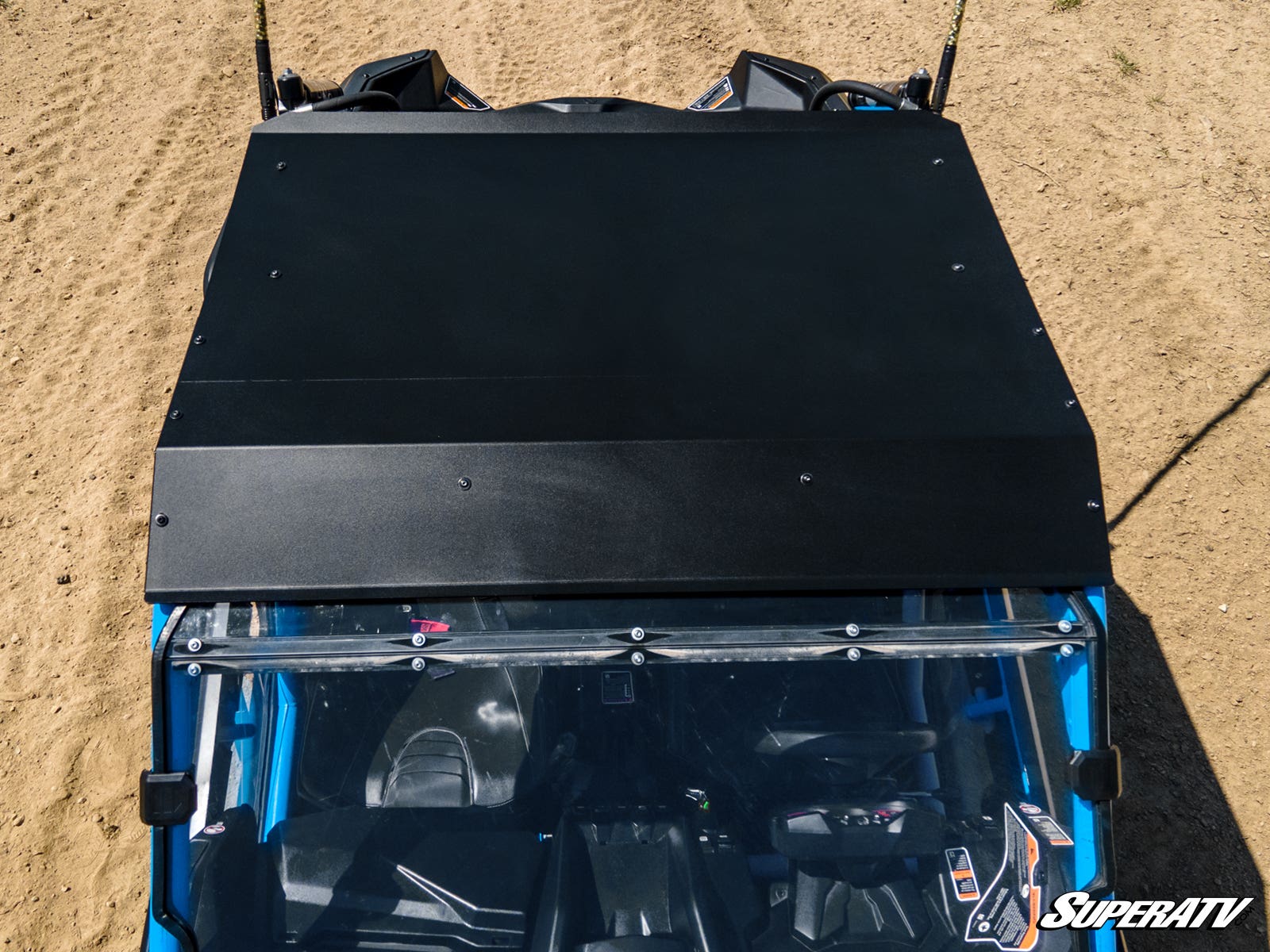 https://media.superatv.com/media/catalog/product/c/a/can-am-x3-aluminum-roof-2-door_05.jpg