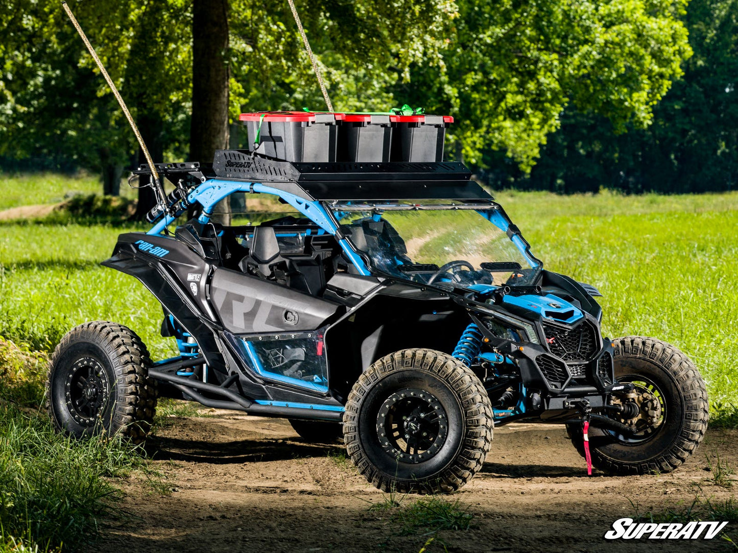 https://media.superatv.com/media/catalog/product/c/a/can-am-x3-extruded-aluminum-roof-rack_06.jpg