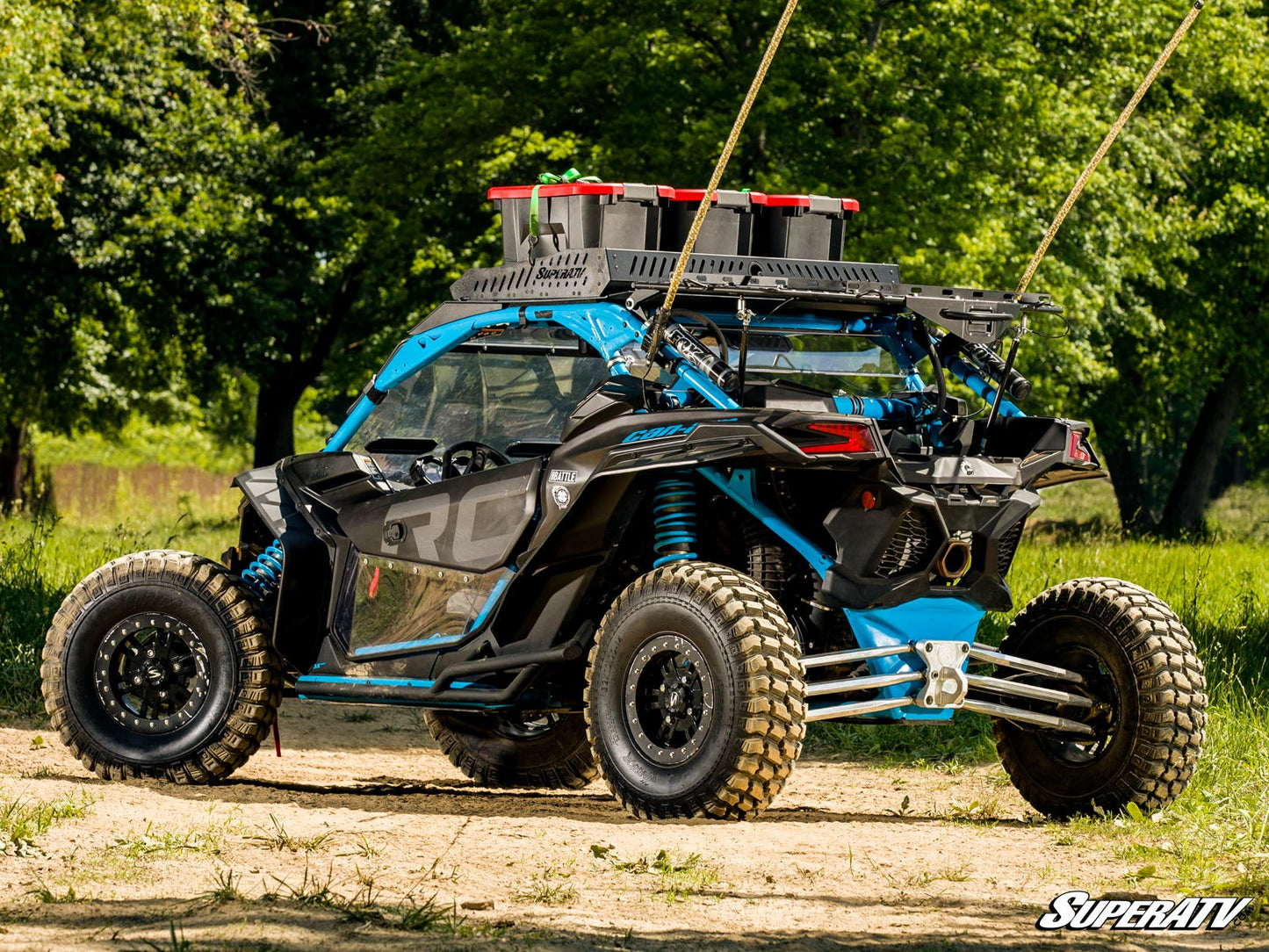 https://media.superatv.com/media/catalog/product/c/a/can-am-x3-extruded-aluminum-roof-rack_07.jpg