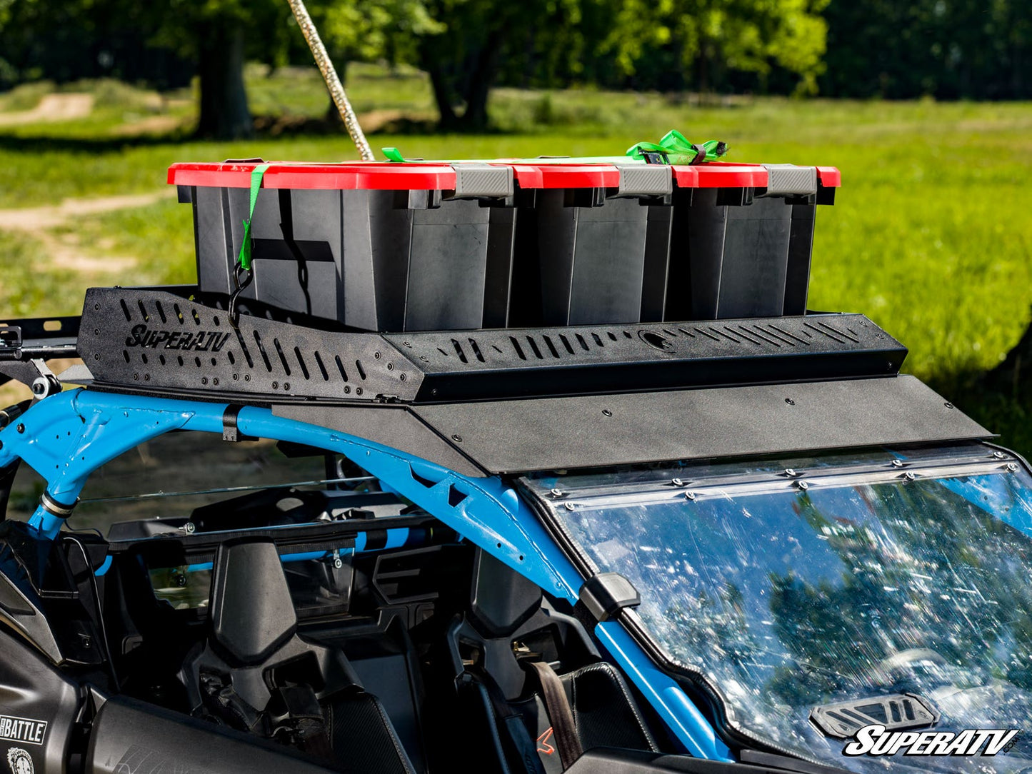 https://media.superatv.com/media/catalog/product/c/a/can-am-x3-extruded-aluminum-roof-rack_08.jpg