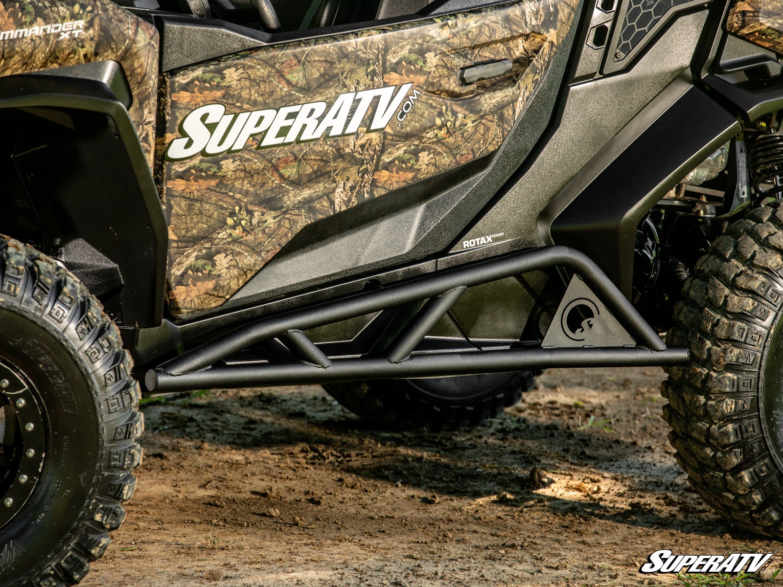 https://media.superatv.com/media/catalog/product/c/a/can-am_commander_1000_nerf_bars_06.jpg?optimize=high&fit=bounds&height=&width=3840&quality=85&auto=webp&format=pjpg