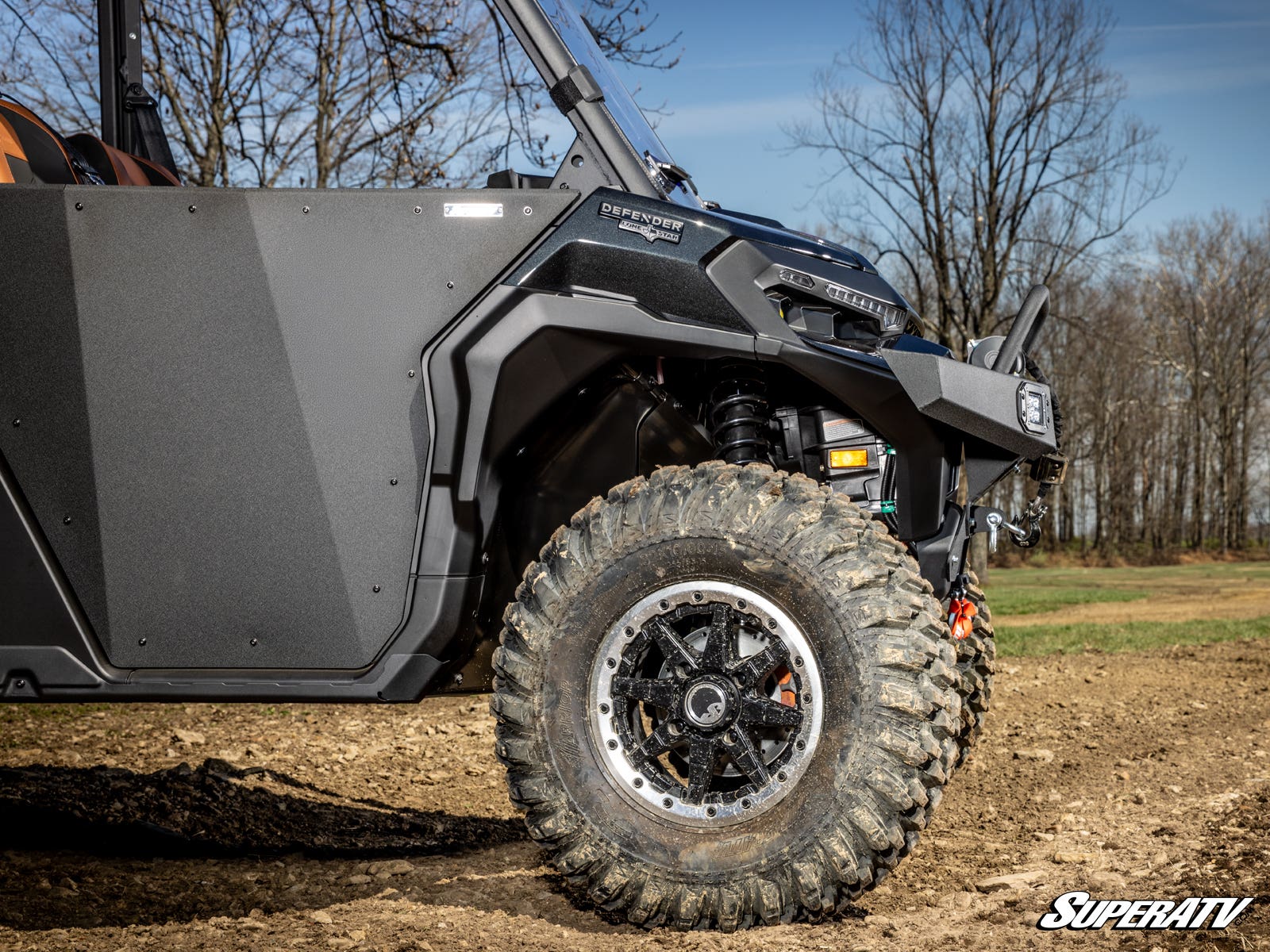 https://media.superatv.com/media/catalog/product/c/a/can-am_defender-hd11_front_brush_guard_06.jpg?optimize=high&fit=bounds&height=&width=