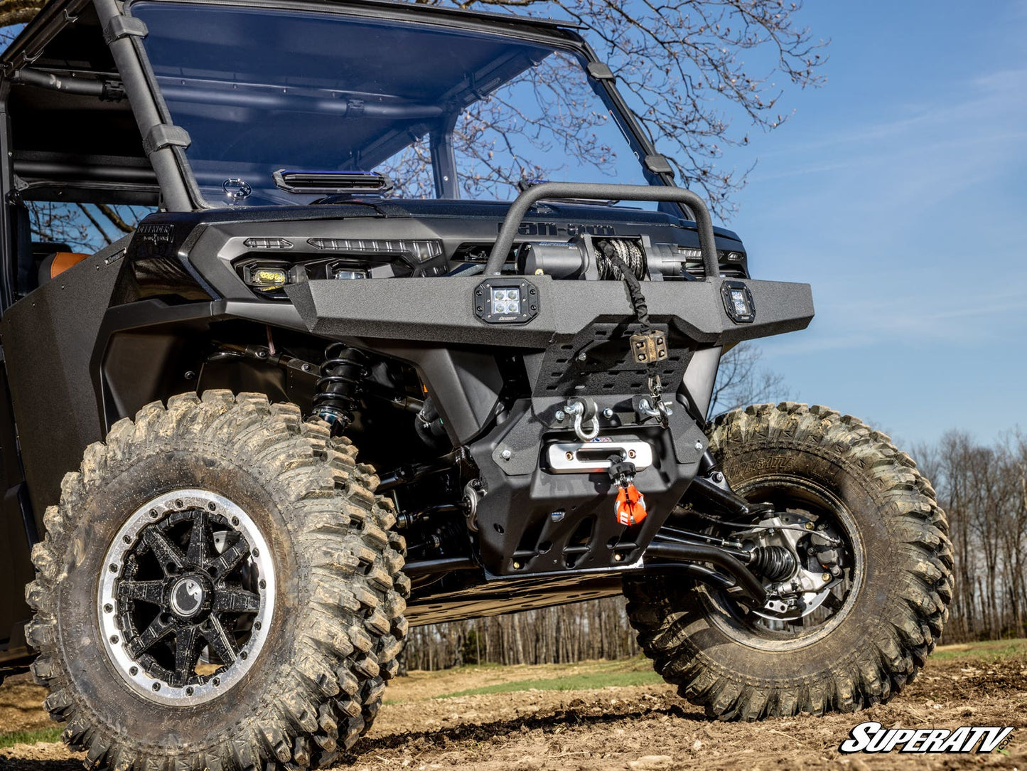 https://media.superatv.com/media/catalog/product/c/a/can-am_defender-hd11_front_brush_guard_07.jpg?optimize=high&fit=bounds&height=&width=