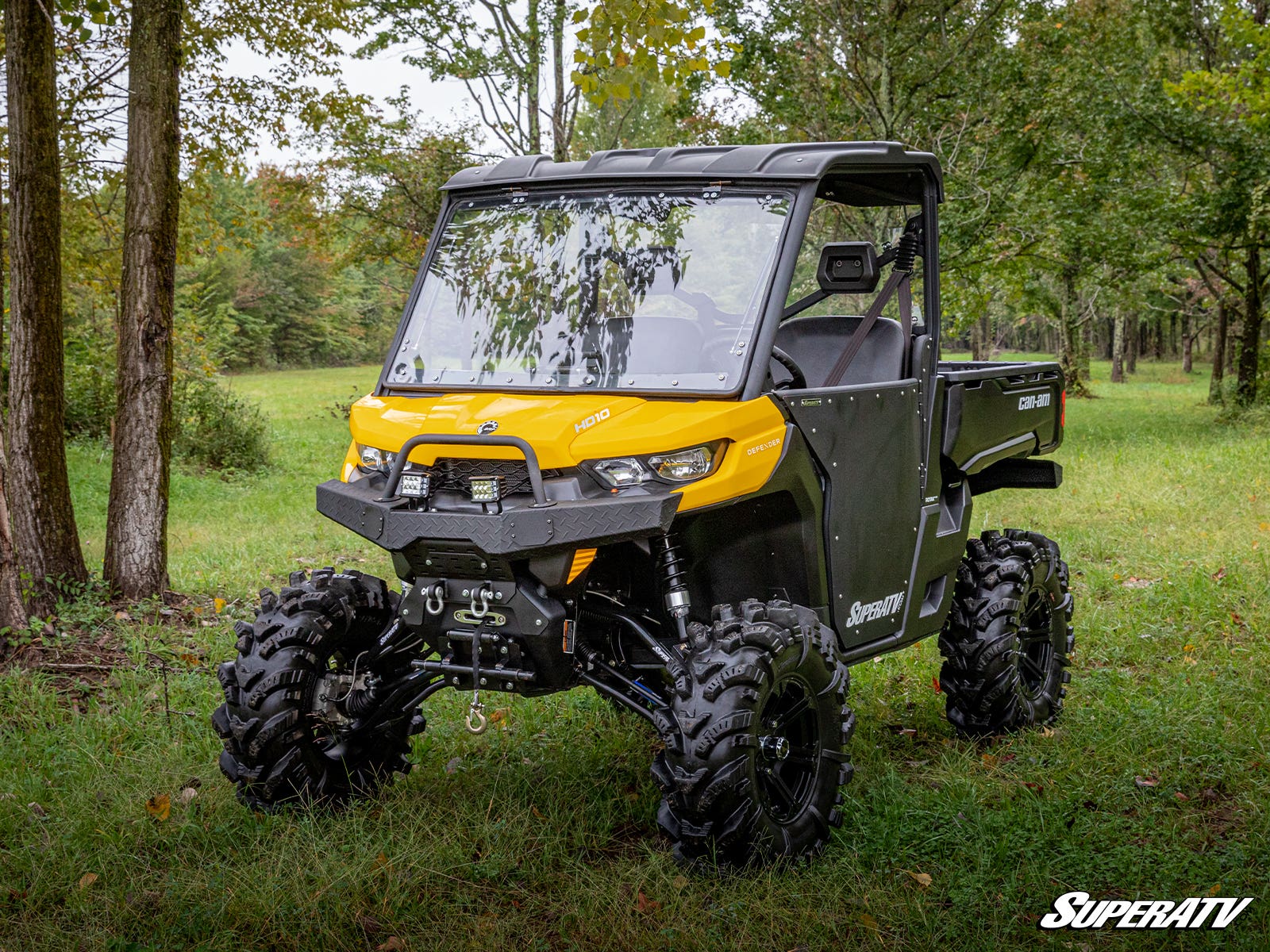 https://media.superatv.com/media/catalog/product/c/a/can-am_defender_6_inch_lift_kit-02.jpg
