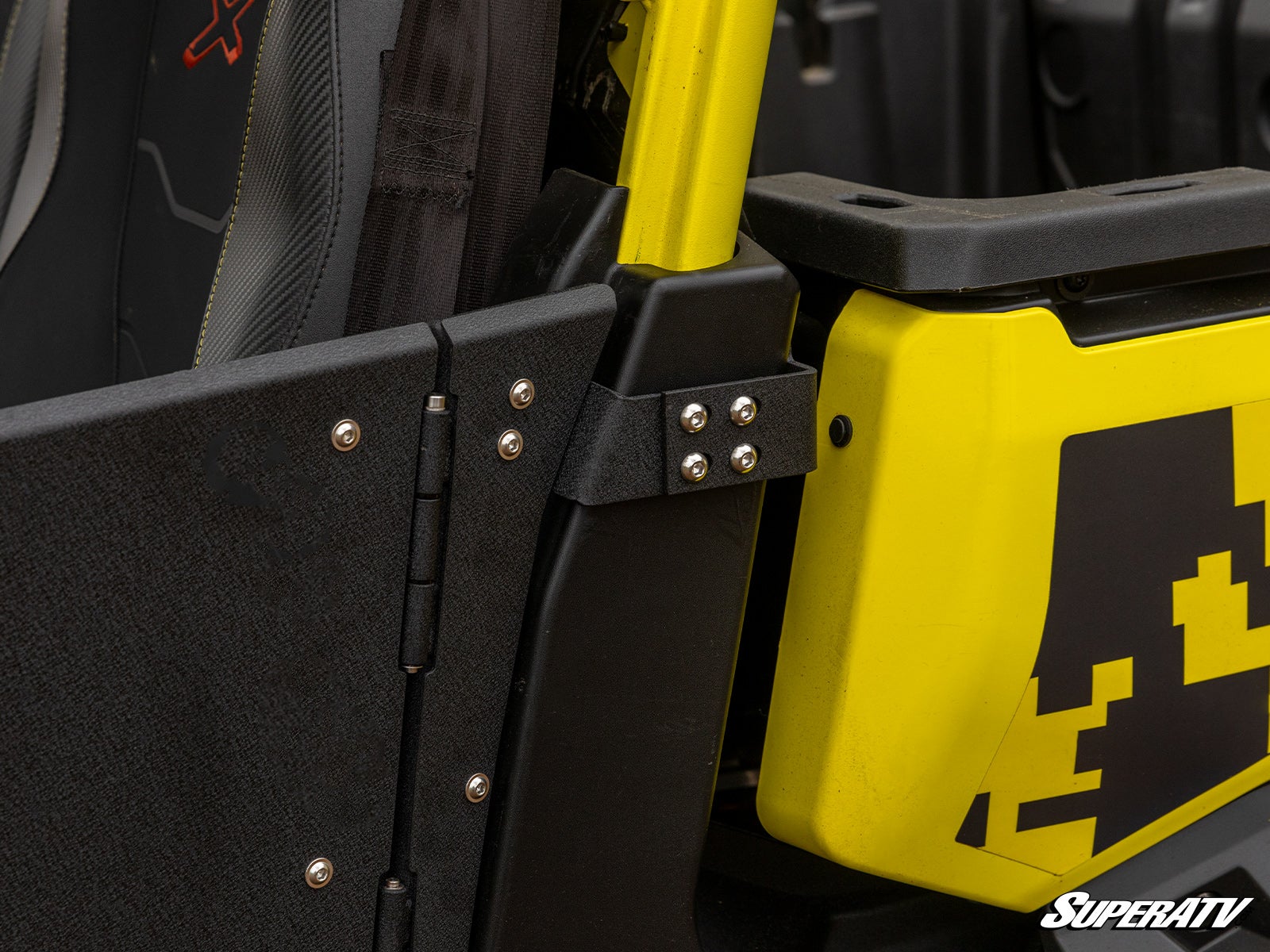 https://media.superatv.com/media/catalog/product/c/a/can-am_defender_aluminum_doors_6.jpg?optimize=high&fit=bounds&height=&width=3840&quality=85&auto=webp&format=pjpg