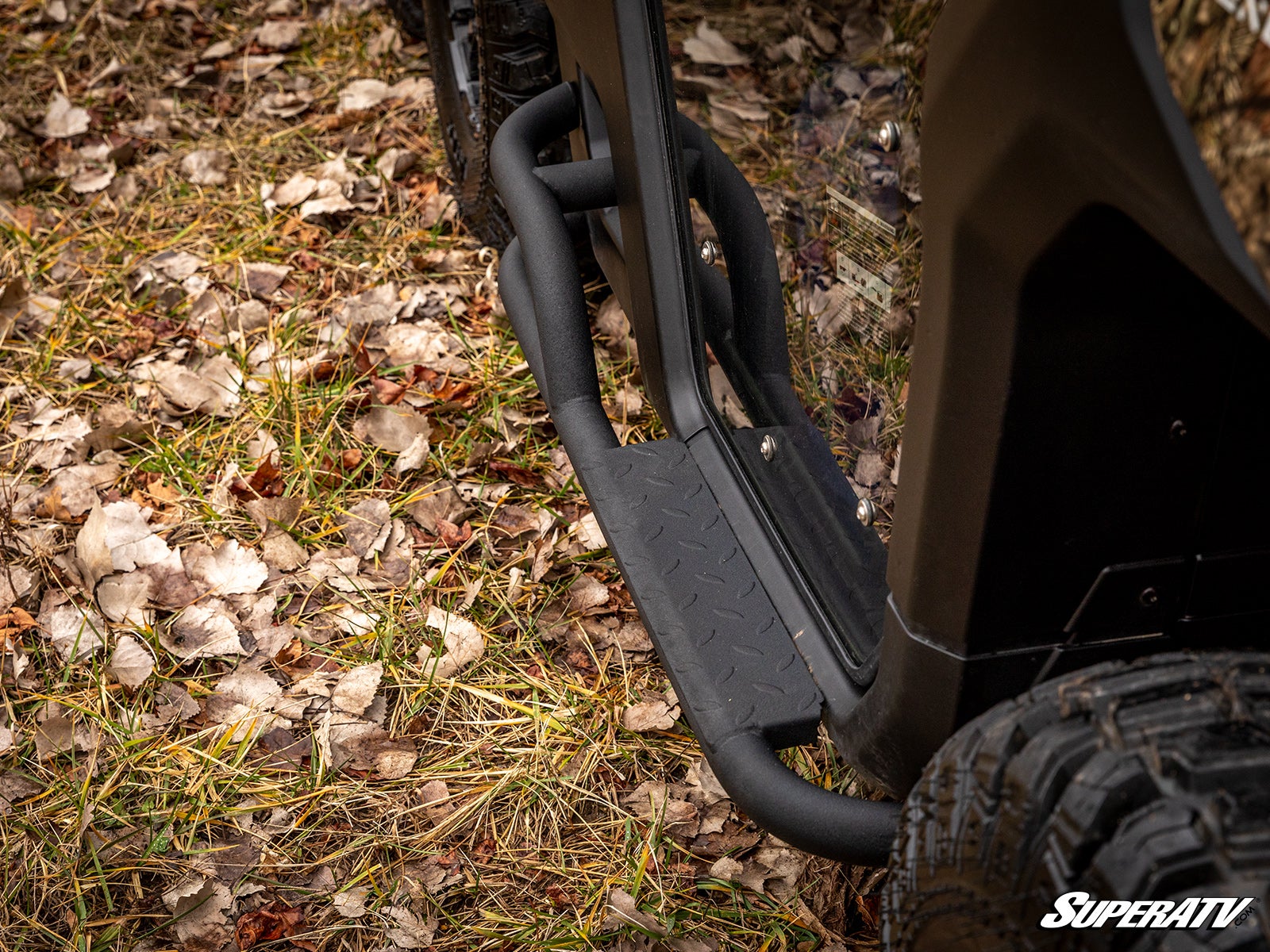 https://media.superatv.com/media/catalog/product/c/a/can-am_defender_nerf_bars_4.jpg?optimize=high&fit=bounds&height=&width=3840&quality=85&auto=webp&format=pjpg