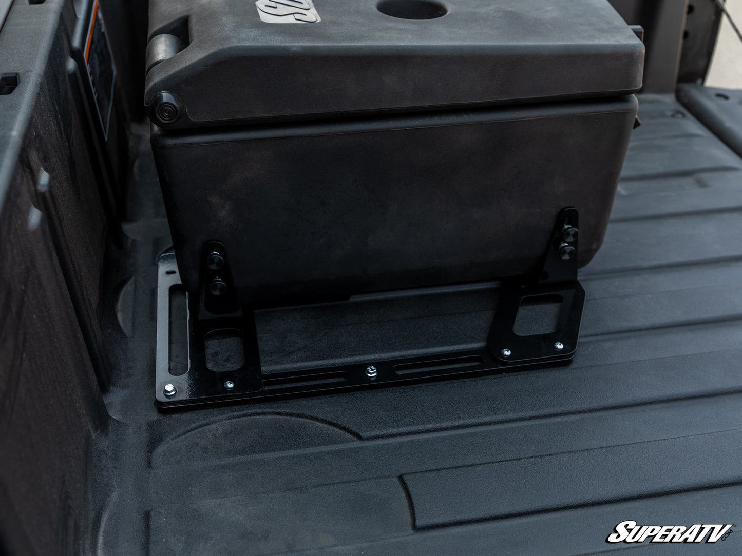 https://media.superatv.com/media/catalog/product/c/a/can-am_defender_rear_cargo_box_4_1.jpg