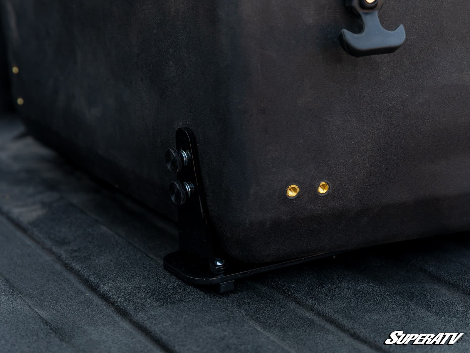 https://media.superatv.com/media/catalog/product/c/a/can-am_defender_rear_cargo_box_5_1.jpg