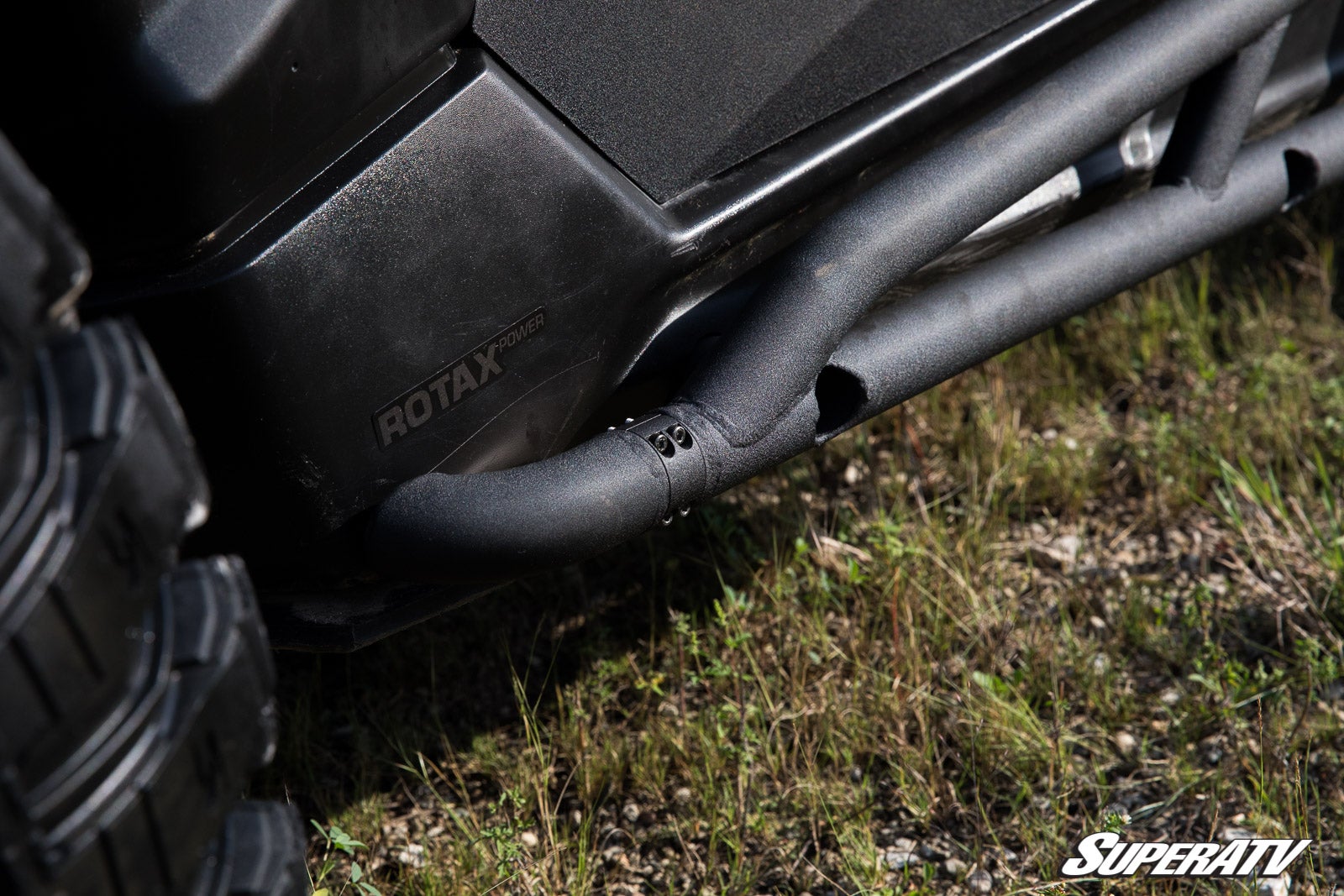https://media.superatv.com/media/catalog/product/c/a/can-am_maverick_x3_nerf_bars-7_1.jpg?optimize=high&fit=bounds&height=&width=3840&quality=85&auto=webp&format=pjpg