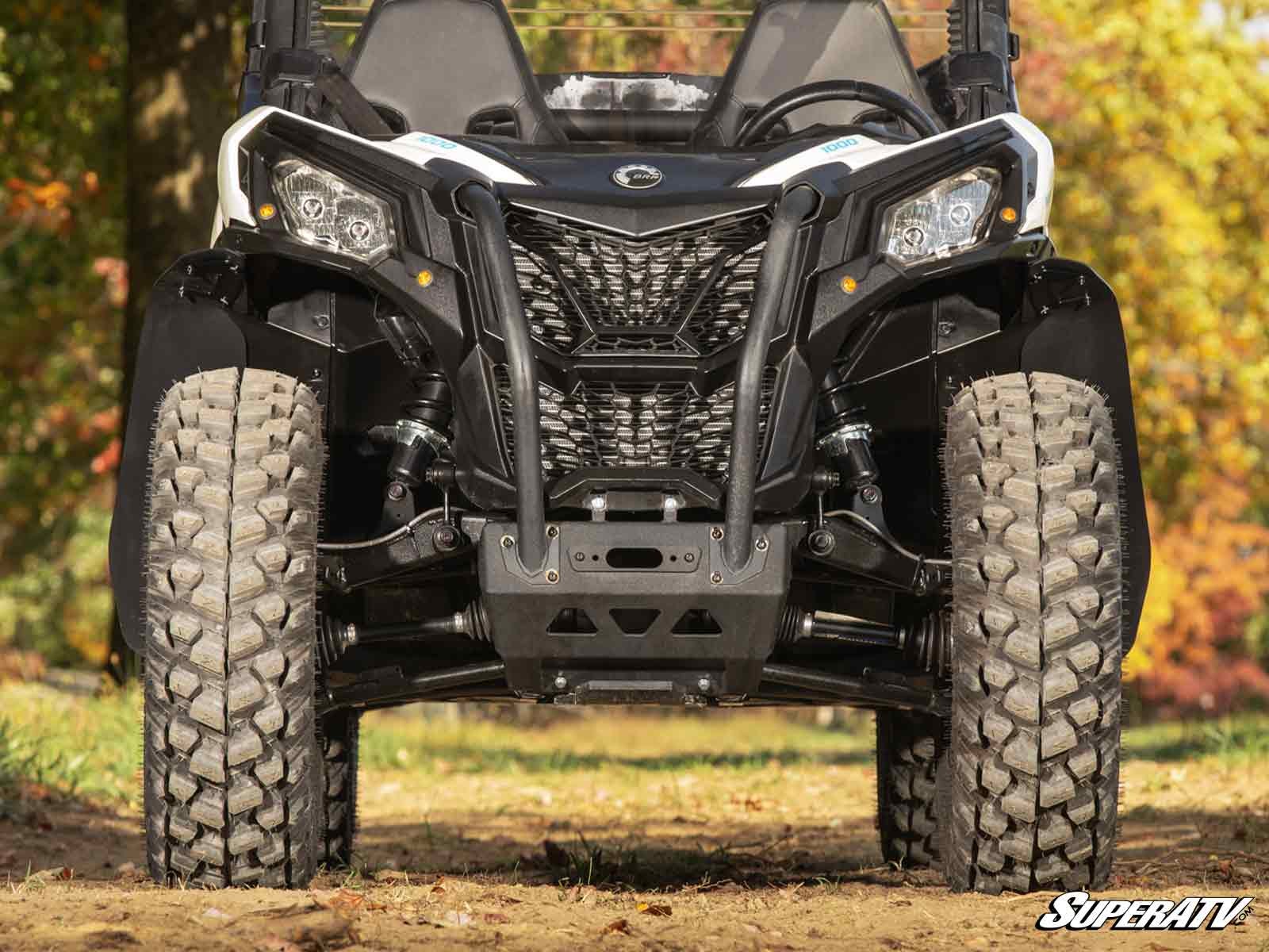 https://media.superatv.com/media/catalog/product/c/a/can-am_trail_low_profile_fender_flares_2_1.jpg?optimize=high&fit=bounds&height=&width=3840&quality=85&auto=webp&format=pjpg