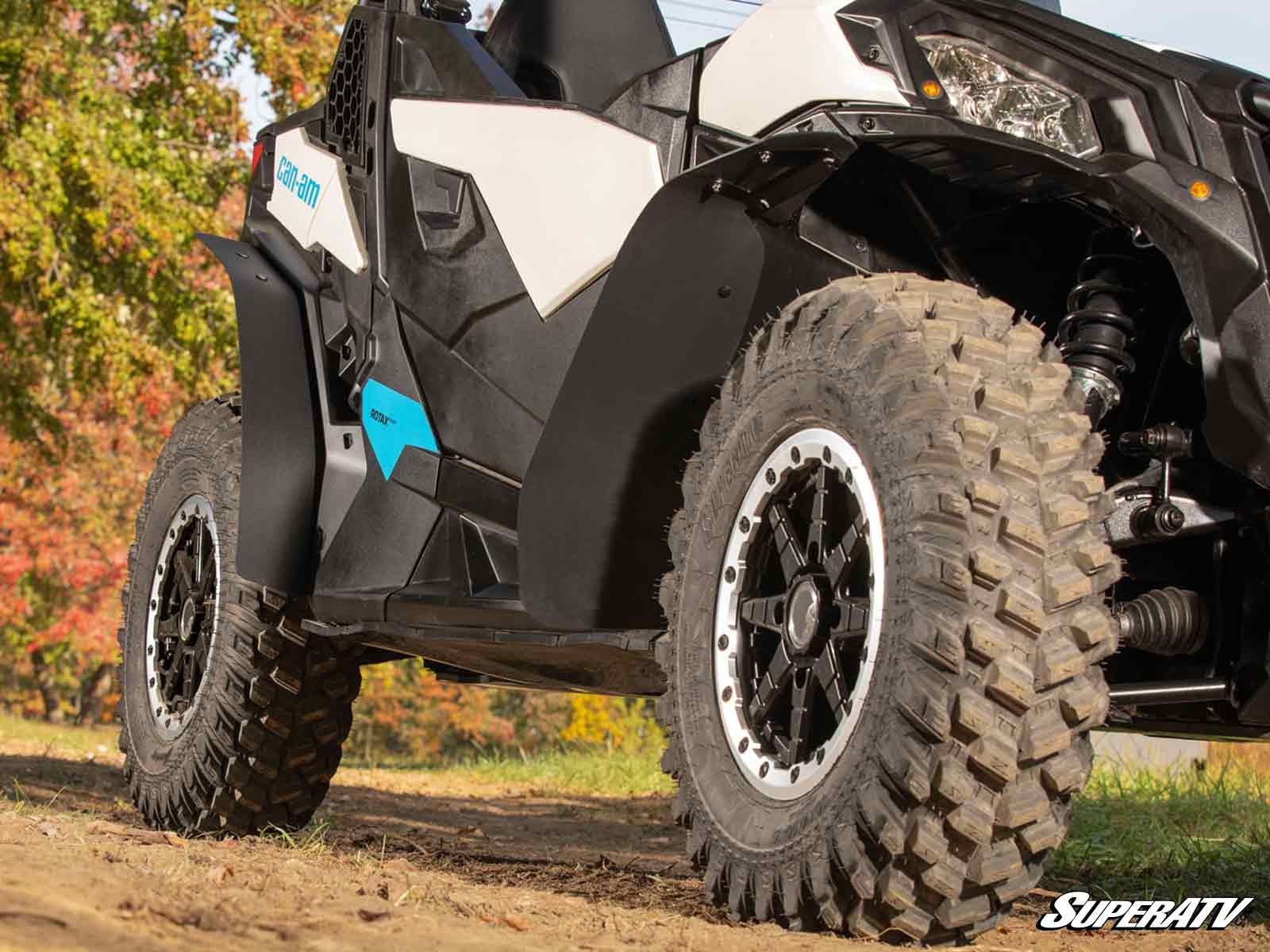 https://media.superatv.com/media/catalog/product/c/a/can-am_trail_low_profile_fender_flares_6_1.jpg?optimize=high&fit=bounds&height=&width=3840&quality=85&auto=webp&format=pjpg