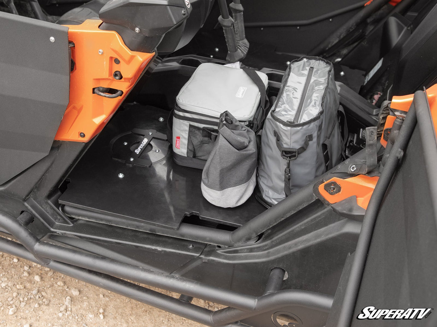 https://media.superatv.com/media/catalog/product/c/a/can-am_x3max_rear_cargo_seat_cover_8.jpg?optimize=high&fit=bounds&height=&width=3840&quality=85&auto=webp&format=pjpg