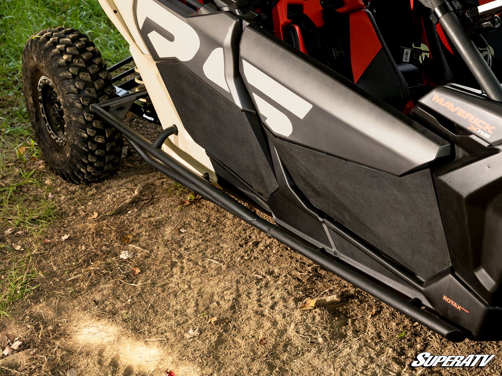 https://media.superatv.com/media/catalog/product/c/a/can-am_x3rs_max_nerf_bars_4.jpg