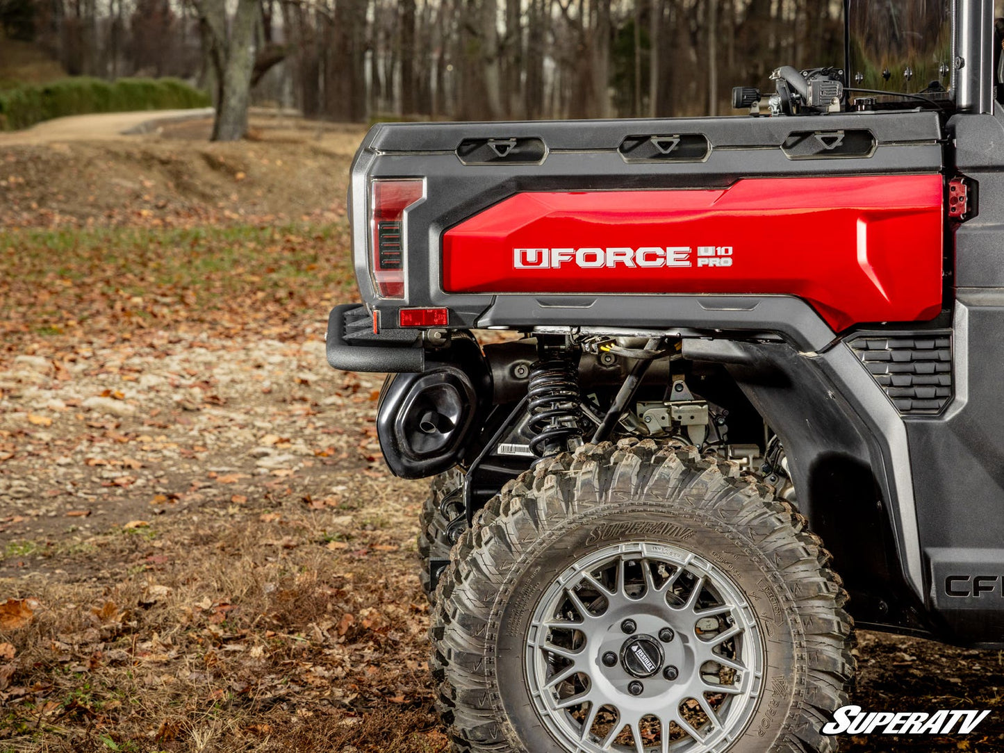 https://media.superatv.com/media/catalog/product/c/f/cf-moto-u10-tube-rear-bumper_05a.jpg