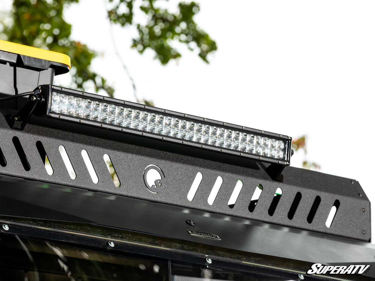 https://media.superatv.com/media/catalog/product/c/f/cf-moto-uforce-1000-xl-outfitter-roof-rack_04_2.jpg