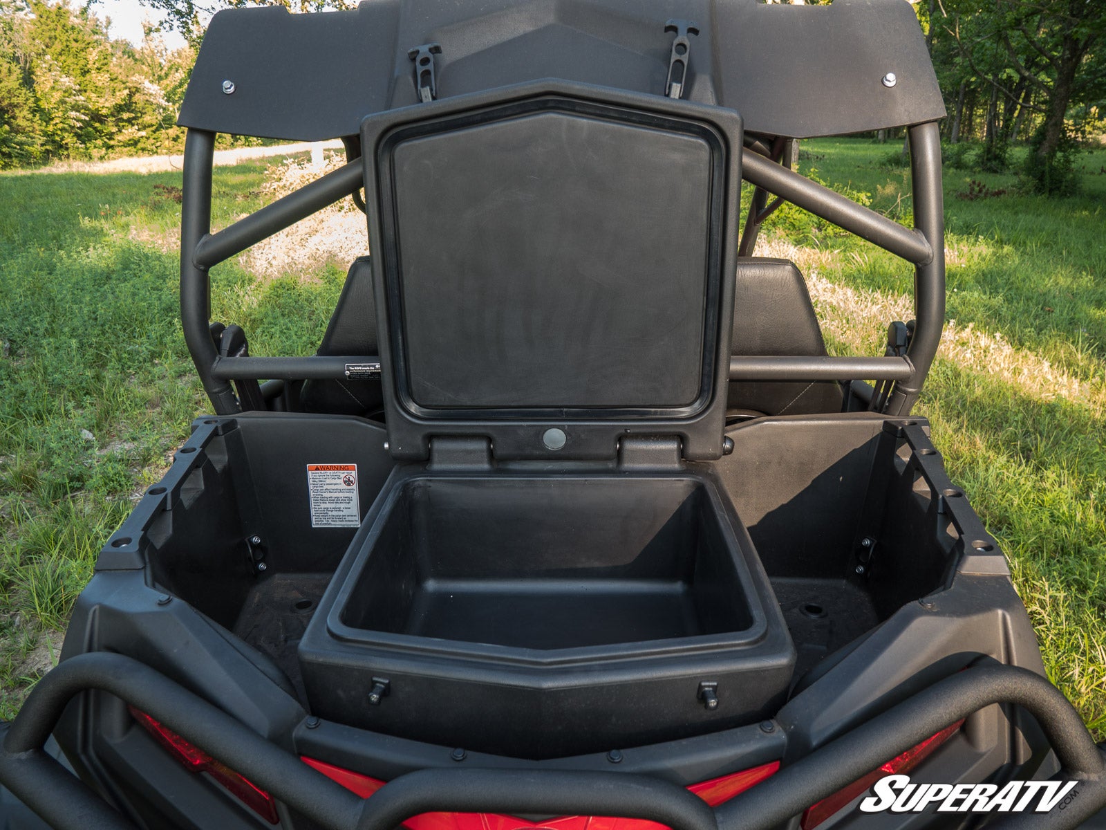 https://media.superatv.com/media/catalog/product/c/f/cf-moto_zf800ex_rear_cargo_box-3.jpg?optimize=high&fit=bounds&height=&width=3840&quality=85&auto=webp&format=pjpg