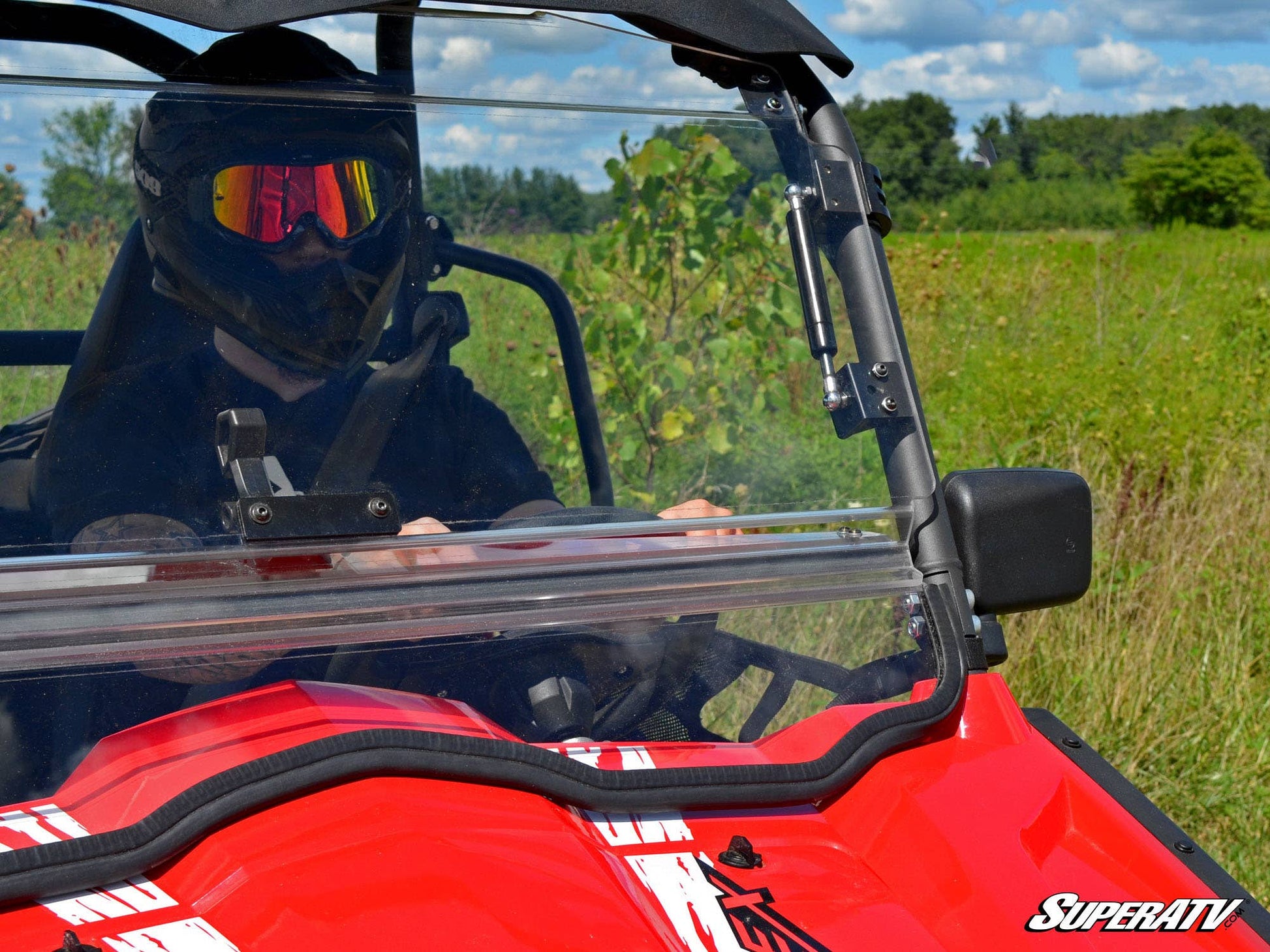 https://media.superatv.com/media/catalog/product/c/f/cfmoto-zforce-800ex-scratch-resistant-flip-windshield-04.jpg