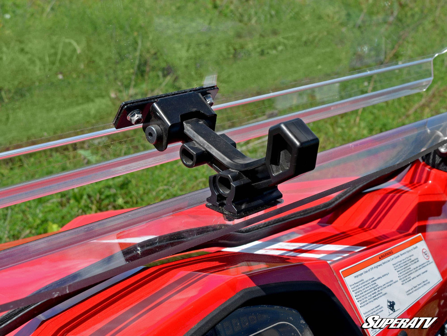 https://media.superatv.com/media/catalog/product/c/f/cfmoto-zforce-800ex-scratch-resistant-flip-windshield-05.jpg