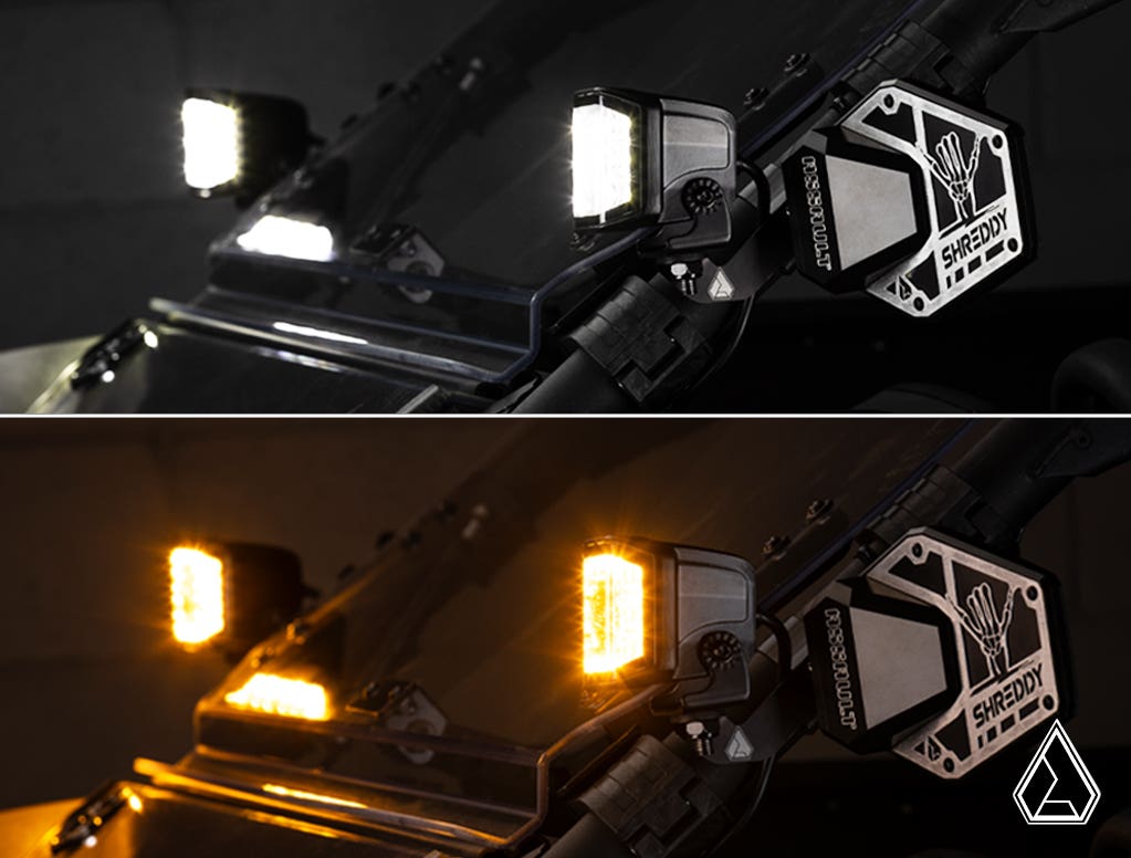 https://media.superatv.com/media/catalog/product/c/u/cube_lights_with_white_and_amber_lights_01_1.jpg