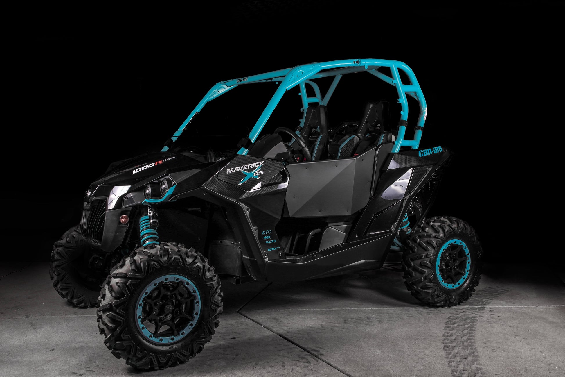 Dirt Specialties Can-Am Maverick Commander Suicide Half Doors