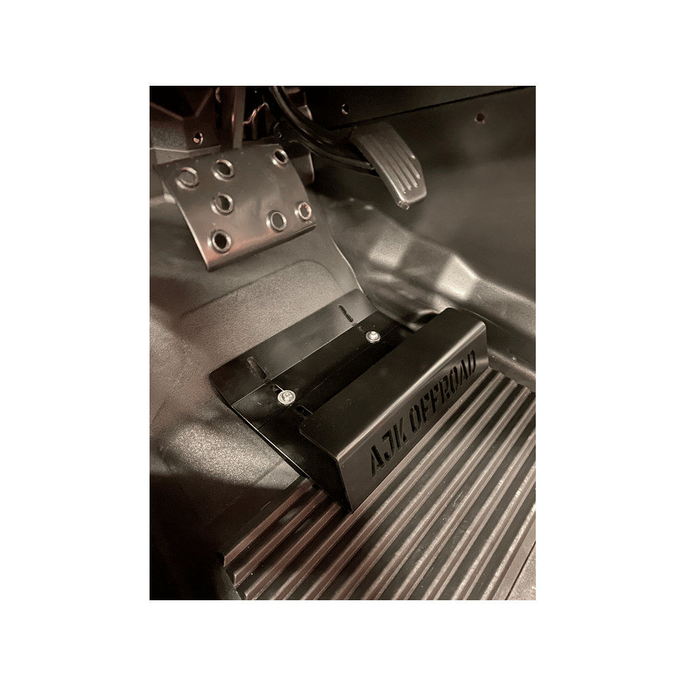 https://cdn.shopify.com/s/files/1/0682/5603/9143/products/honda-talon-foot-rest7_5a3cc793-4644-4c97-bc1e-b7d5f6b677cb.png?v=1710122287