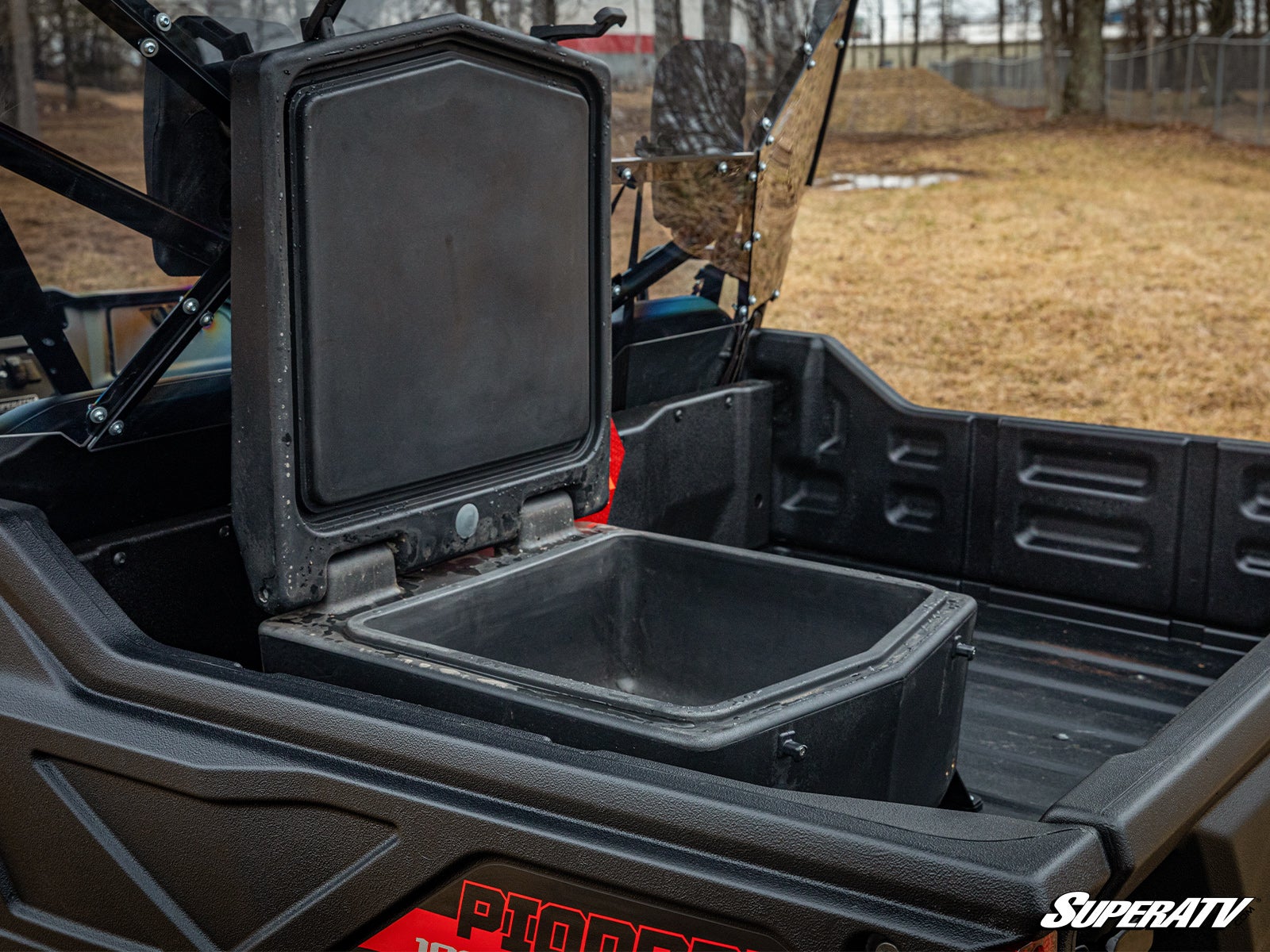https://media.superatv.com/media/catalog/product/h/o/honda_pioneer_1000_rear_cargo_box_2.jpg?optimize=high&fit=bounds&height=&width=3840&quality=85&auto=webp&format=pjpg