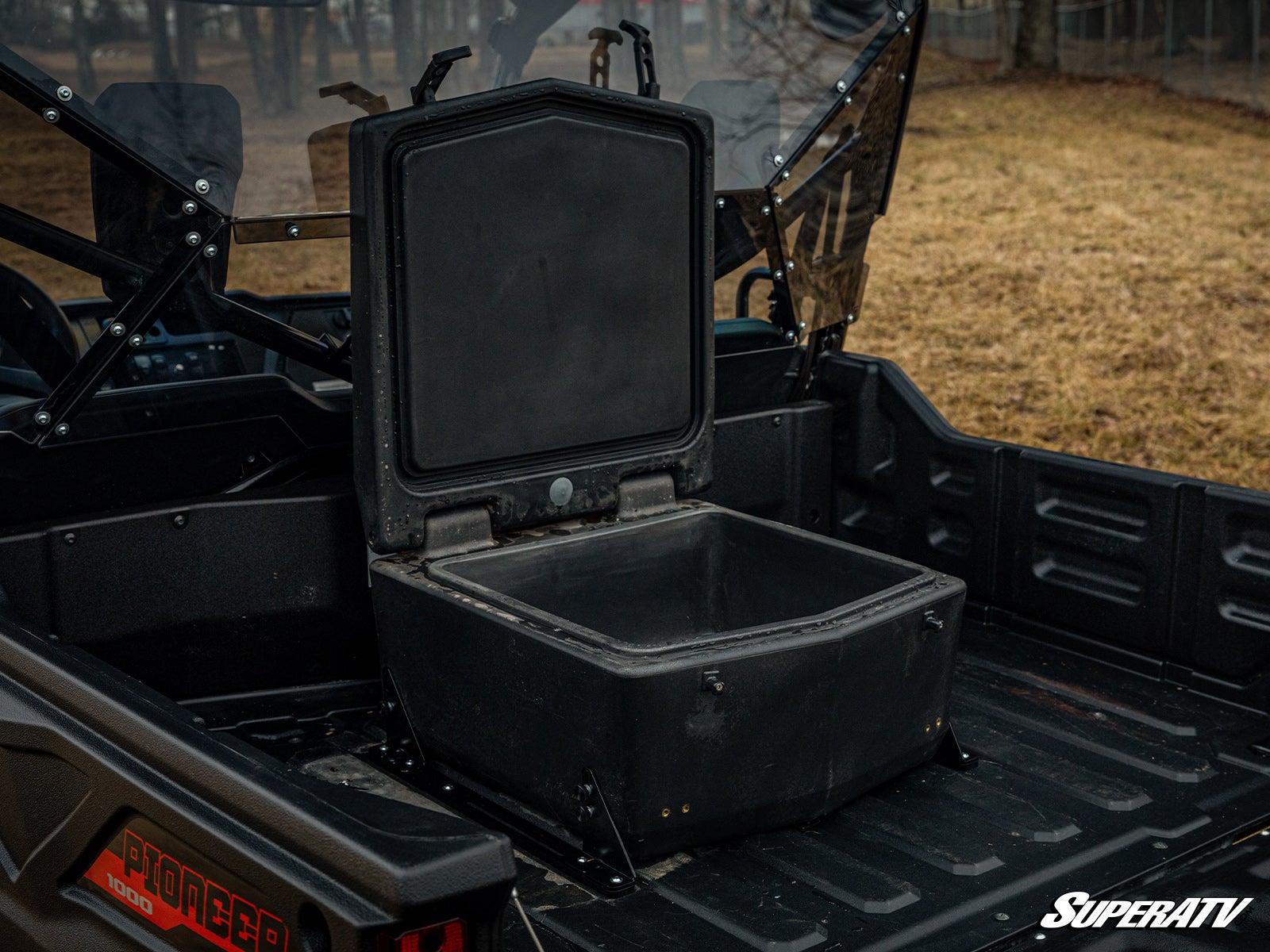 https://media.superatv.com/media/catalog/product/h/o/honda_pioneer_1000_rear_cargo_box_4.jpg?optimize=high&fit=bounds&height=&width=3840&quality=85&auto=webp&format=pjpg