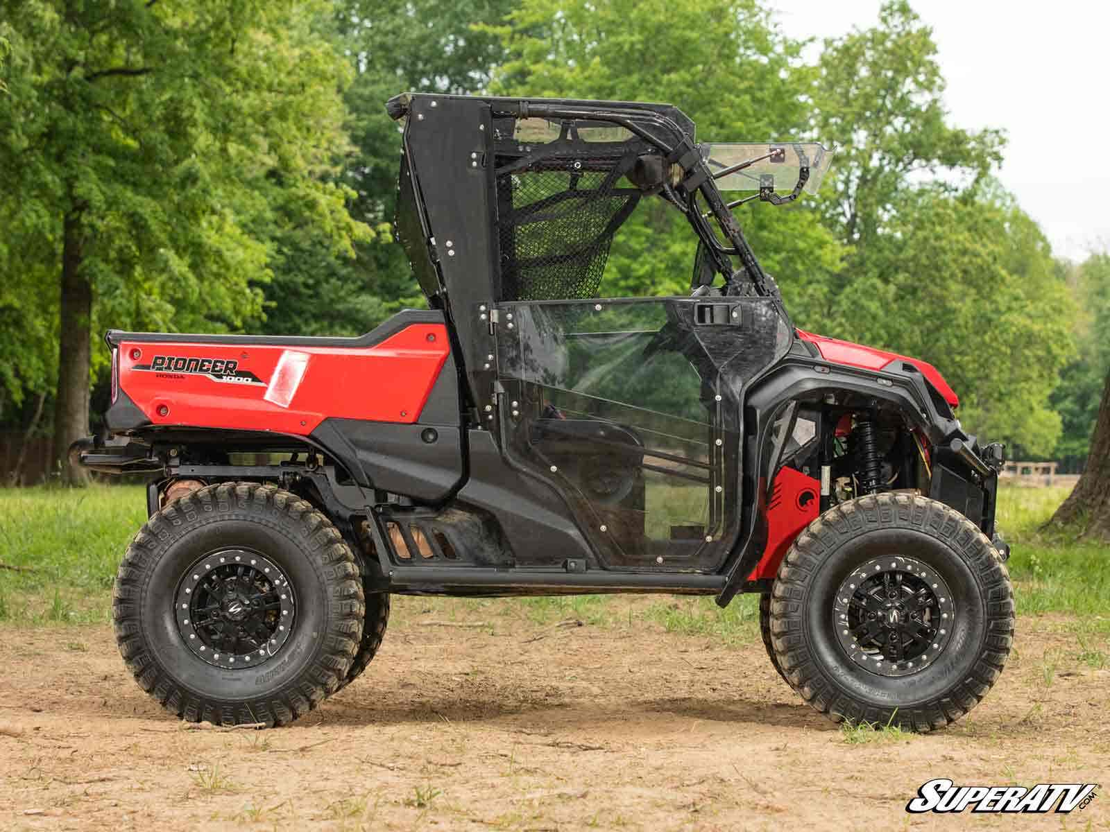 https://media.superatv.com/media/catalog/product/h/o/honda_pioneer_1k_low_profile_fender_guards_7_1.jpg