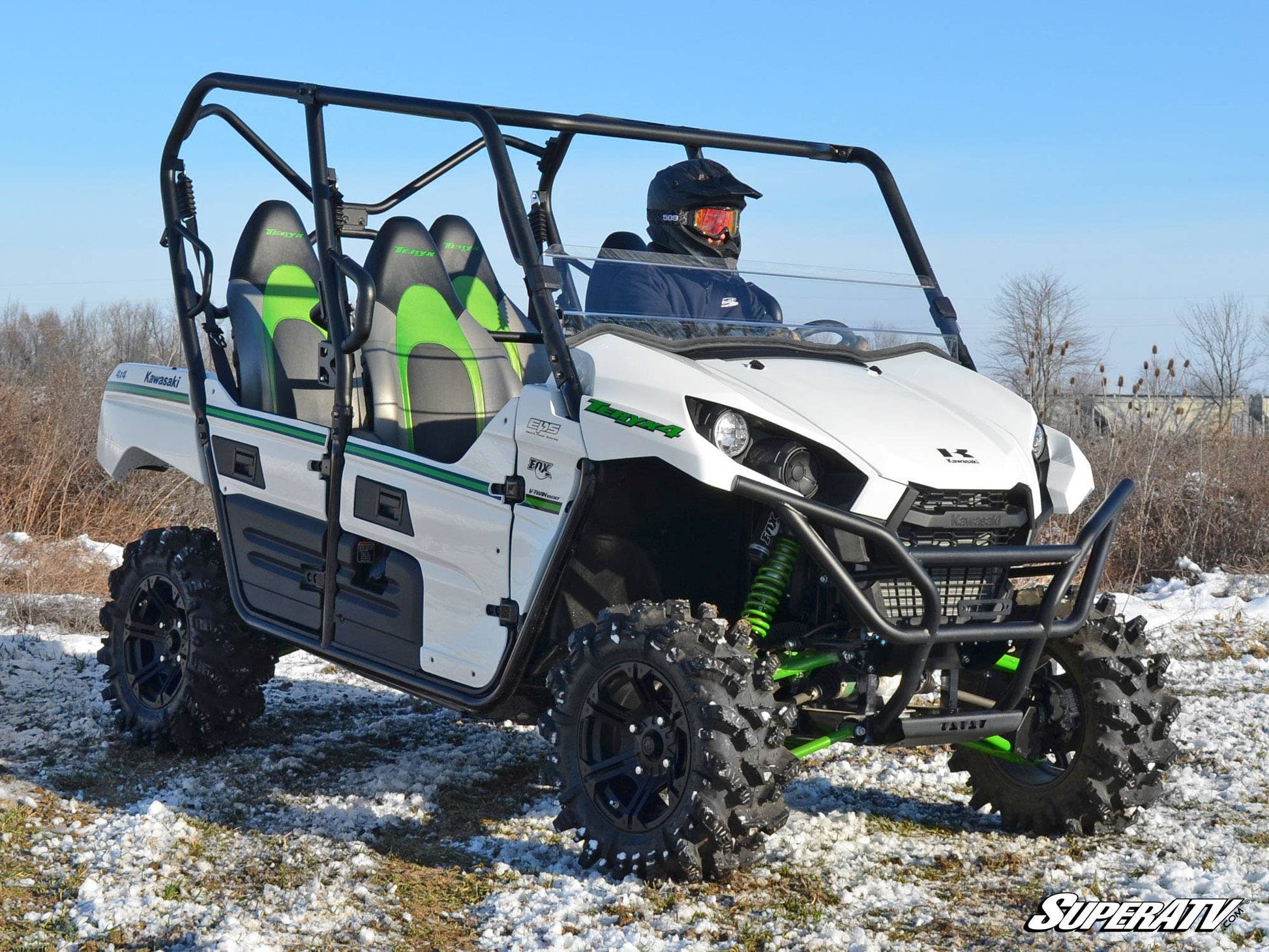 https://media.superatv.com/media/catalog/product/k/a/kawasaki-teryx-4-750-800-scratch-resistant-half-windshield-04_1.jpg