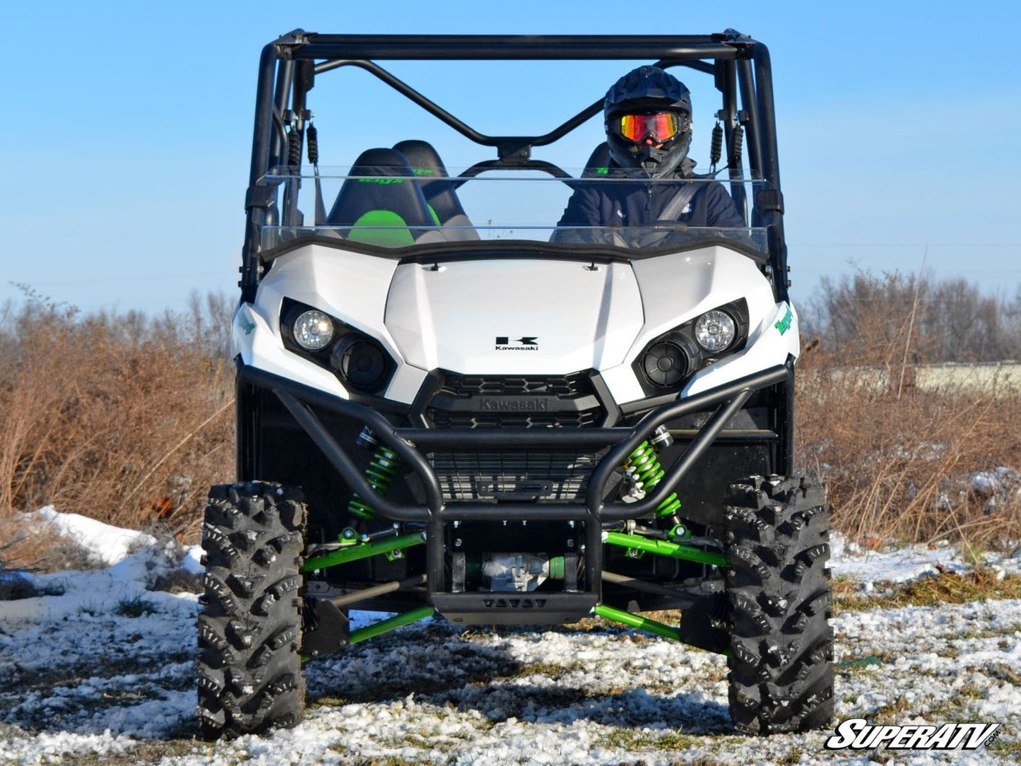 https://media.superatv.com/media/catalog/product/k/a/kawasaki-teryx-4-750-800-scratch-resistant-half-windshield-05_1_2.jpg