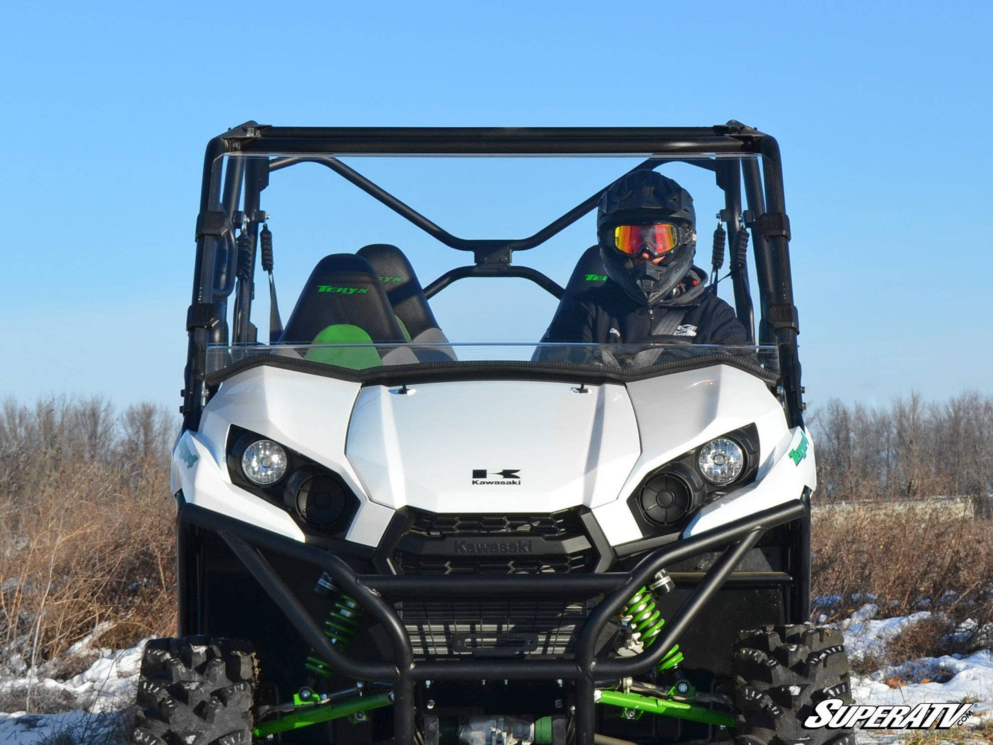 https://media.superatv.com/media/catalog/product/k/a/kawasaki-teryx-750-800-scratch-resistant-full-windshield-02.jpg